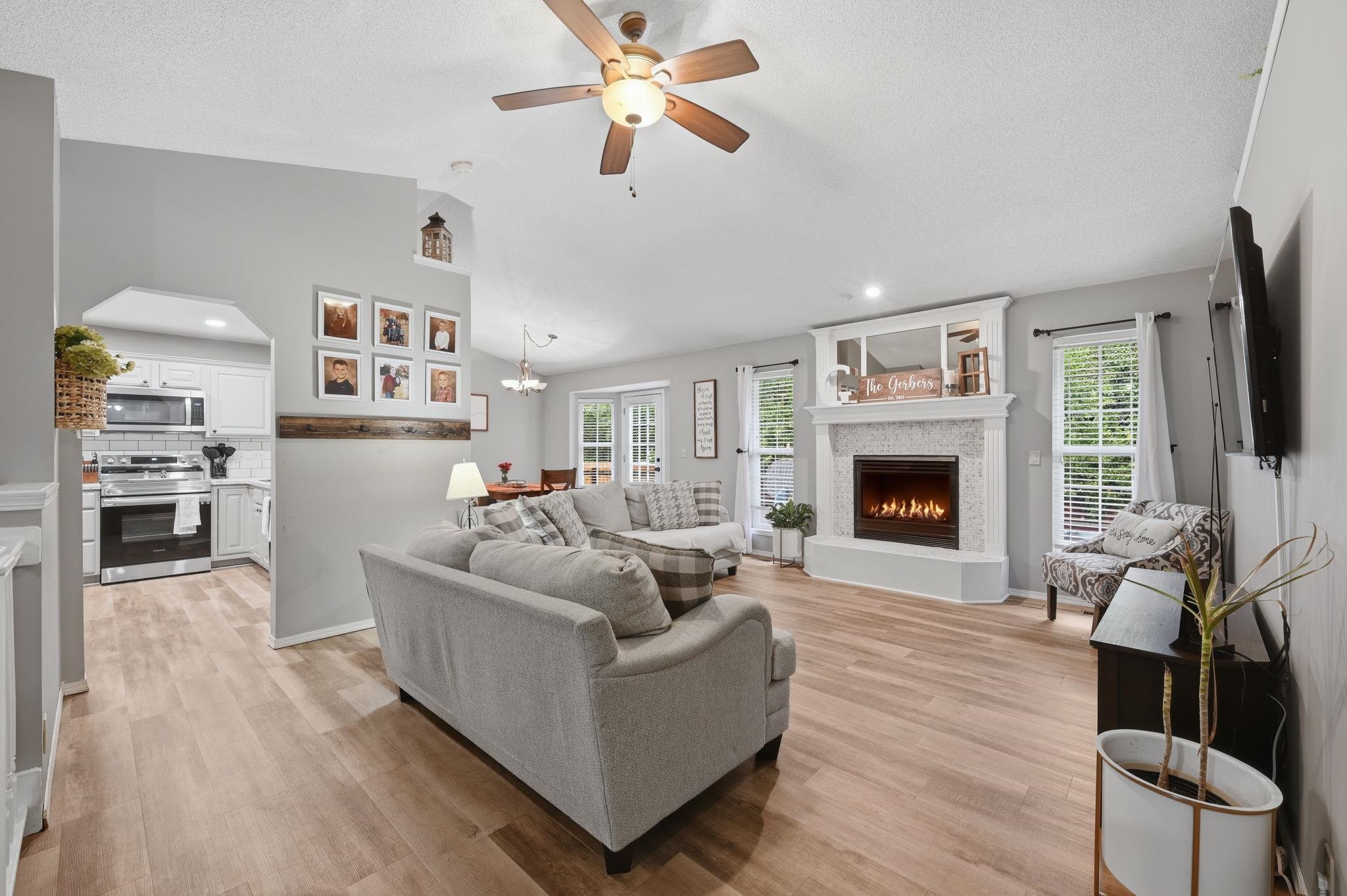 10405 W University Ct. Property Photo 2