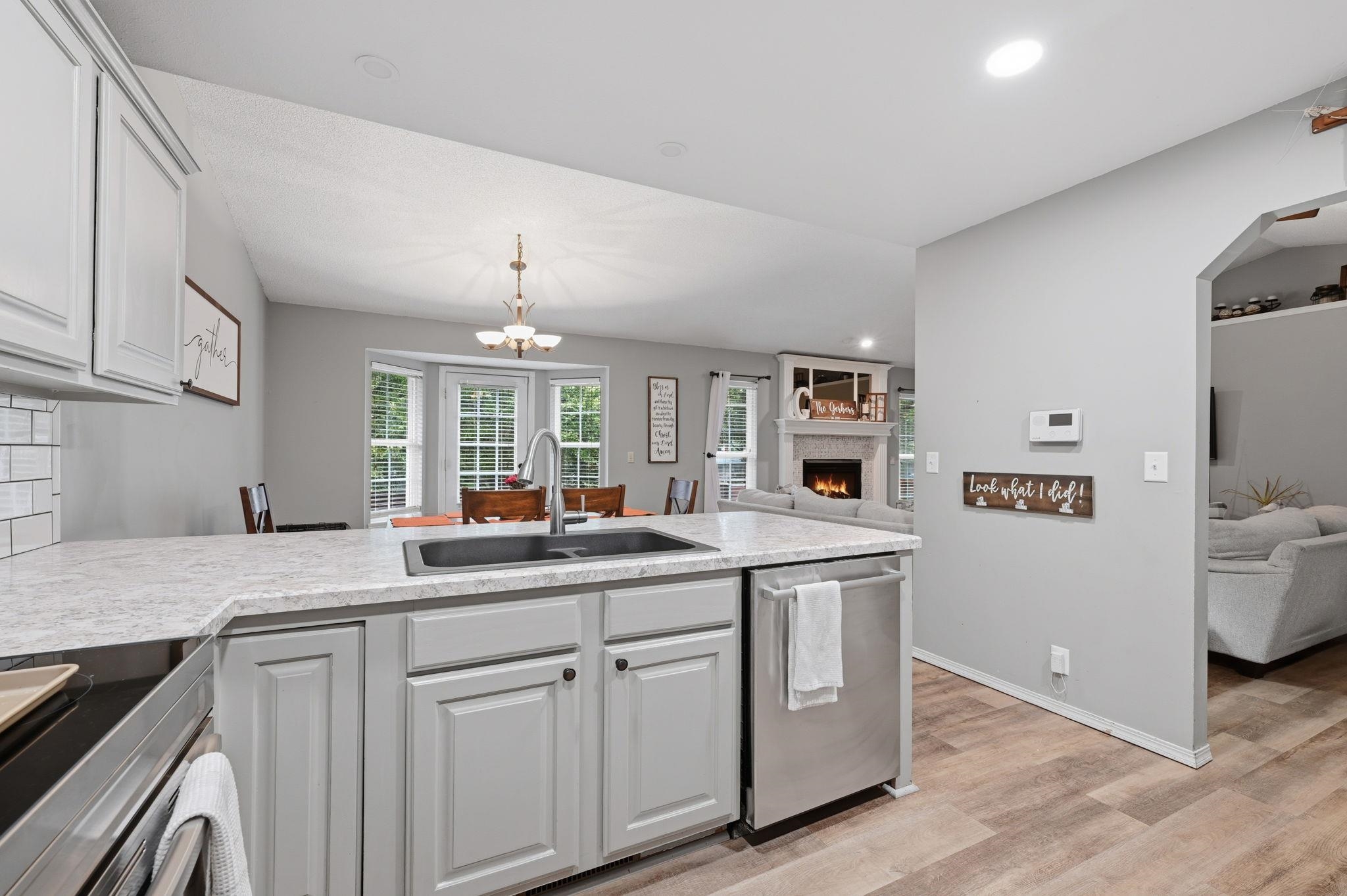 10405 W University Ct. Property Photo 10