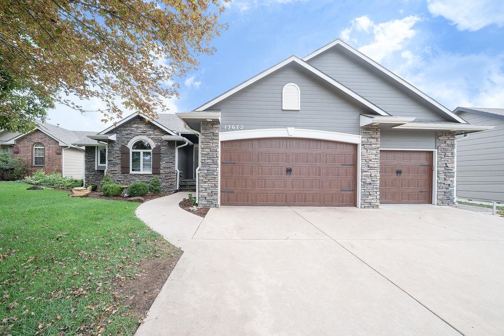 13672 W Highland Springs Ct Property Photo 1