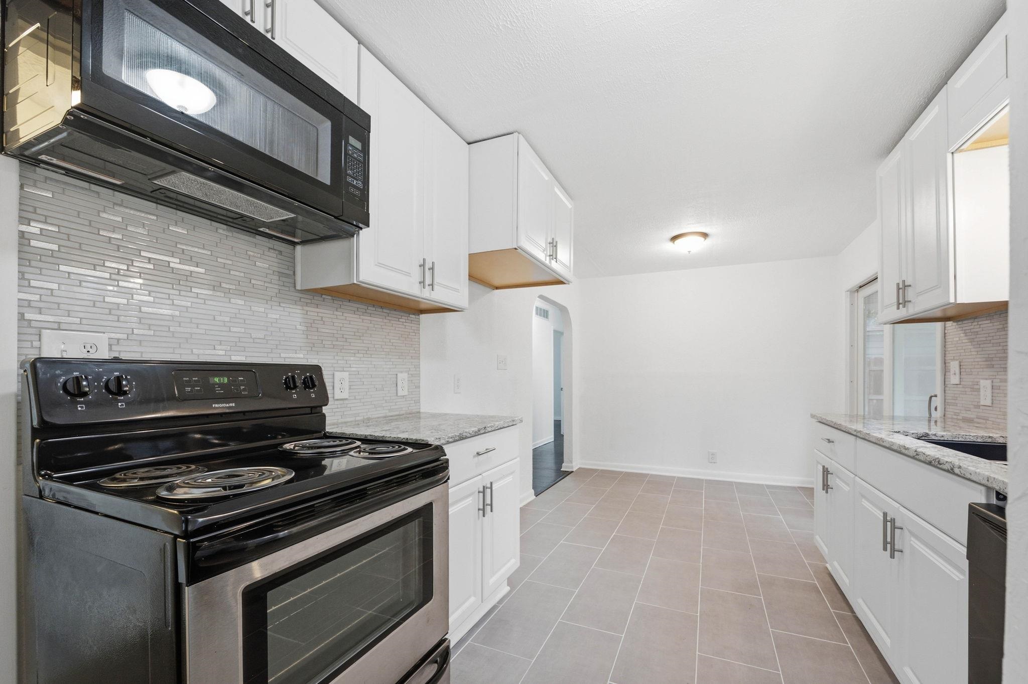 646 S Clifton Ave. Property Photo 14