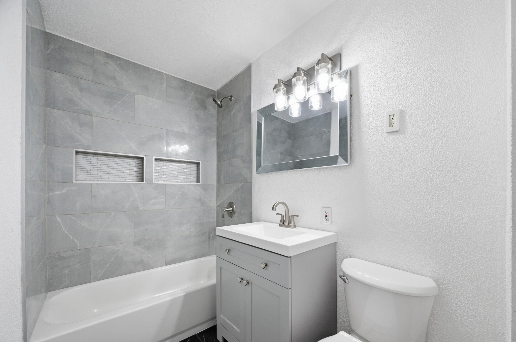 646 S Clifton Ave. Property Photo 21