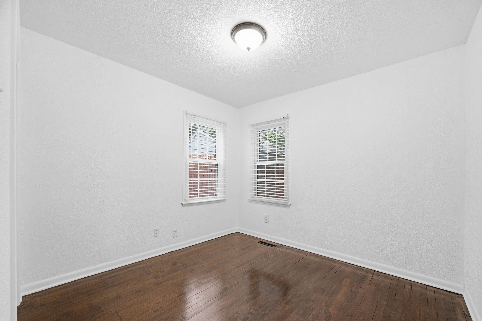 646 S Clifton Ave. Property Photo 23