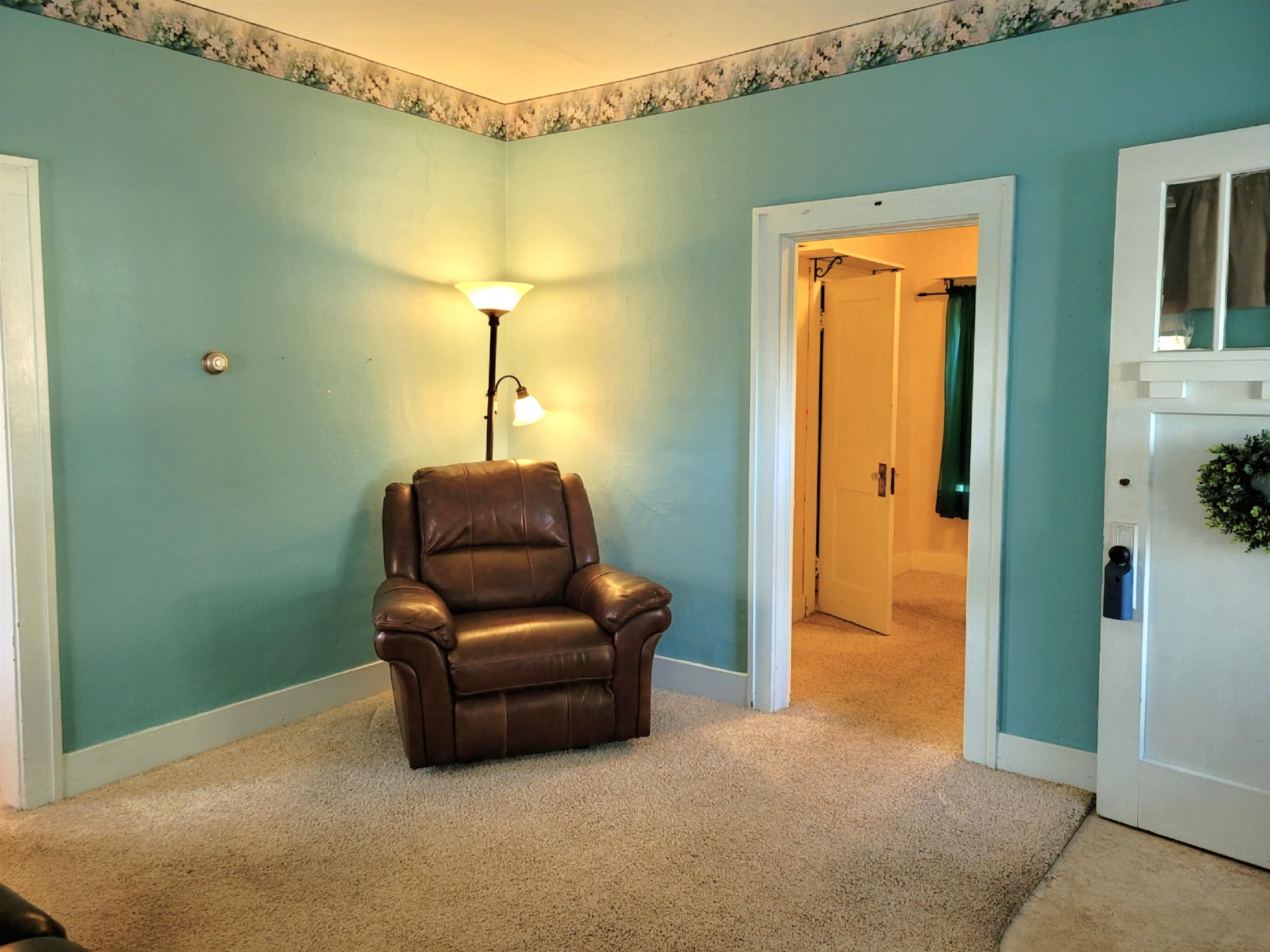 1533 S Ellis Ave. Property Photo 3