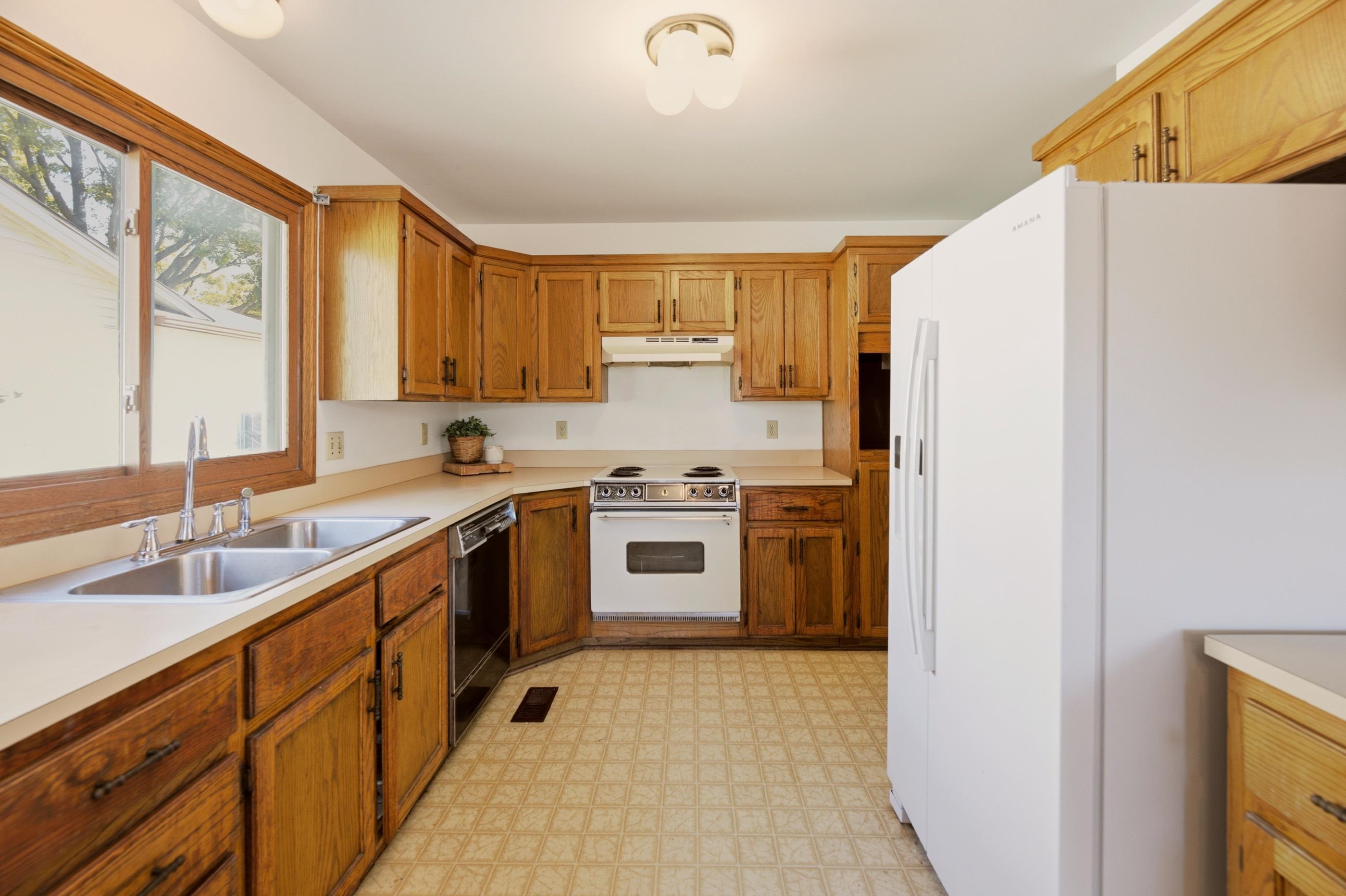 9314 W Jamesburg St Property Photo 11