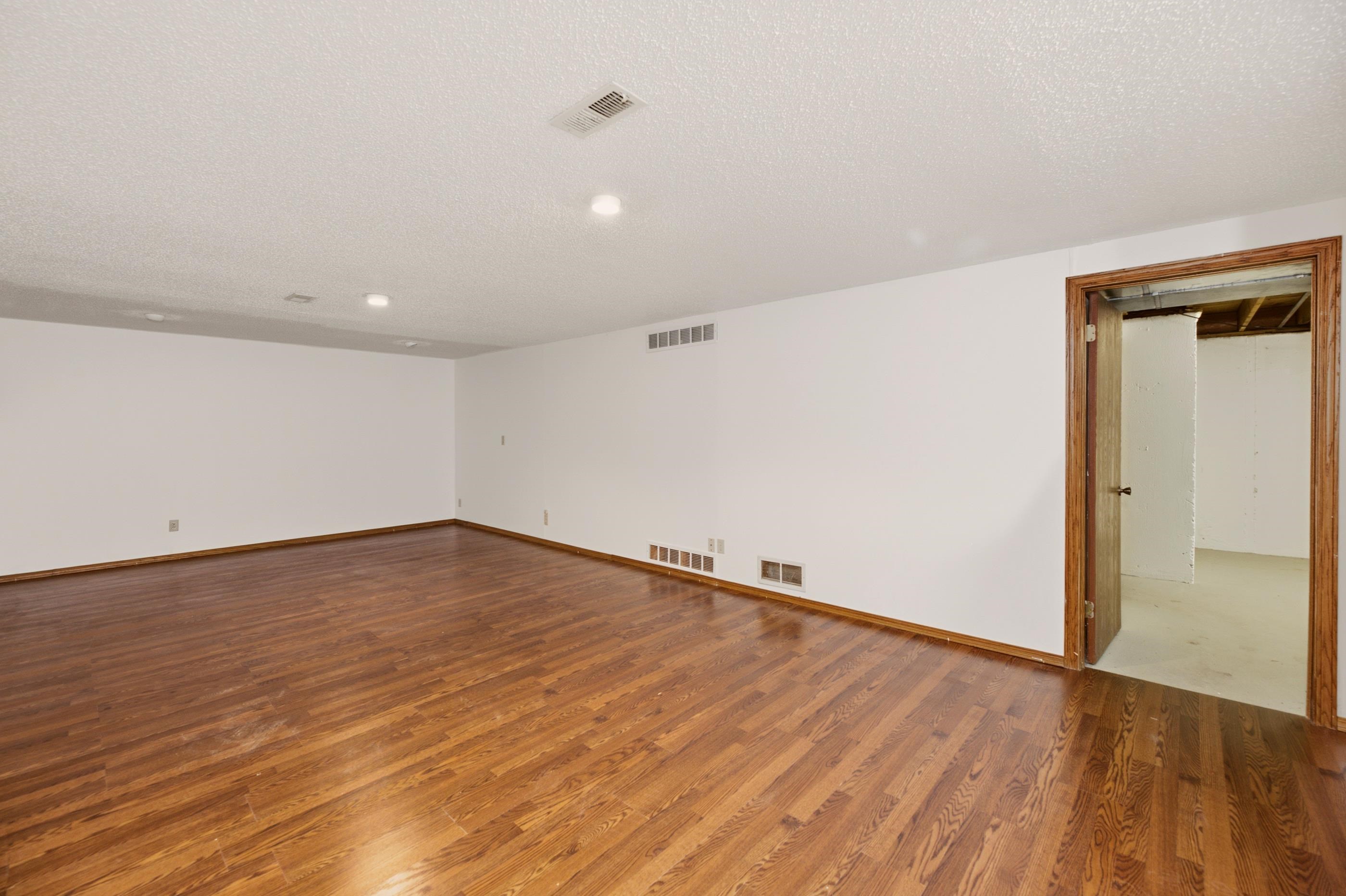 9314 W Jamesburg St Property Photo 23