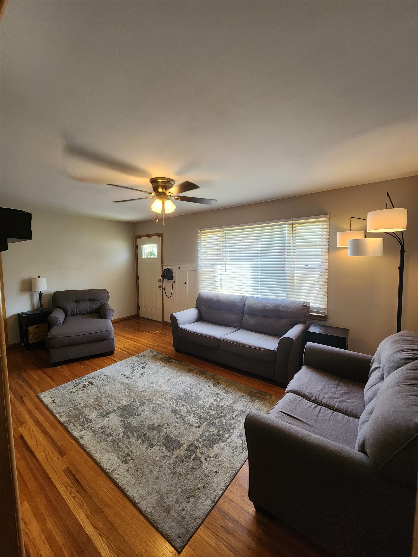 233 S Wire Ave Property Photo 6