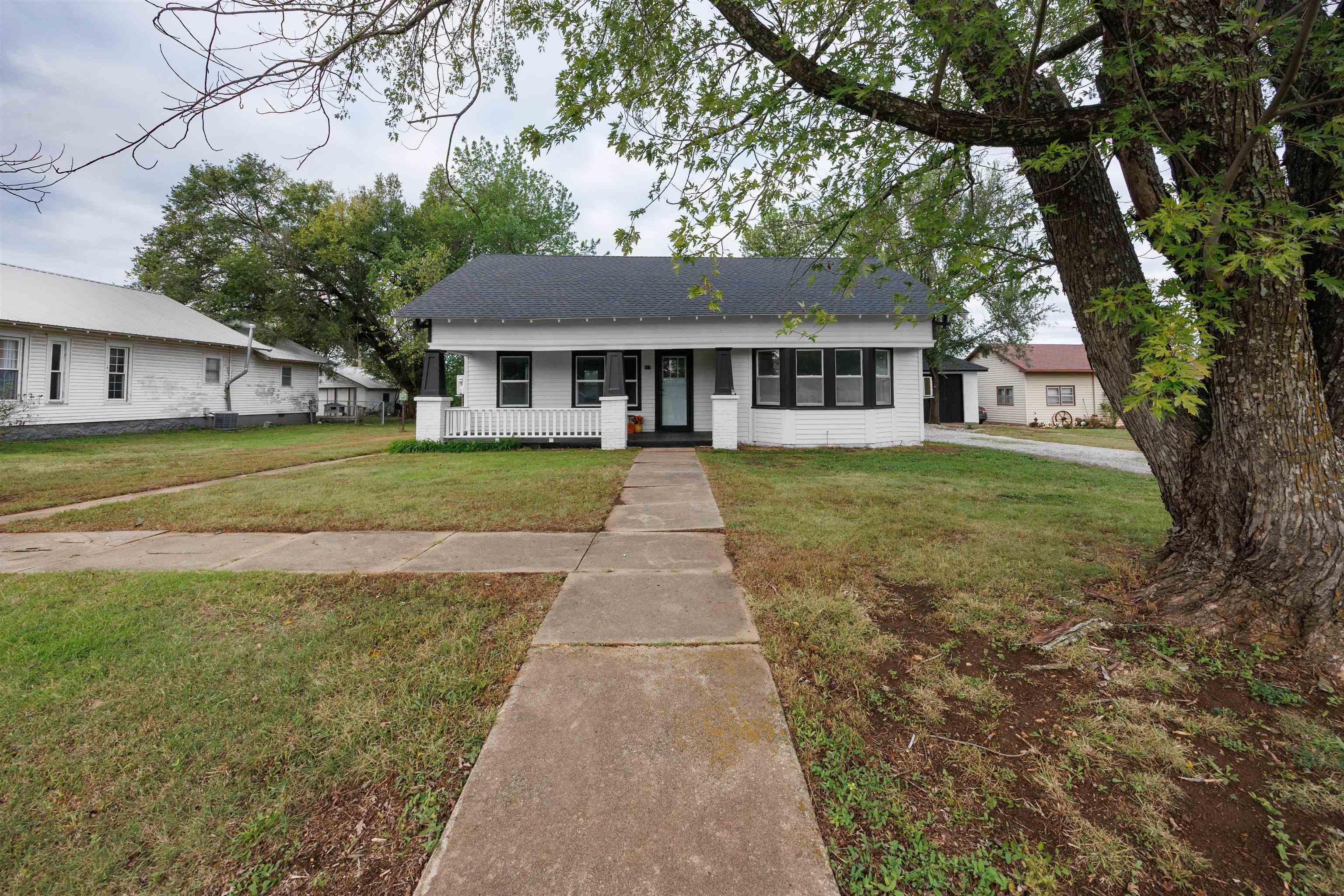 617 N Plum Property Photo 25
