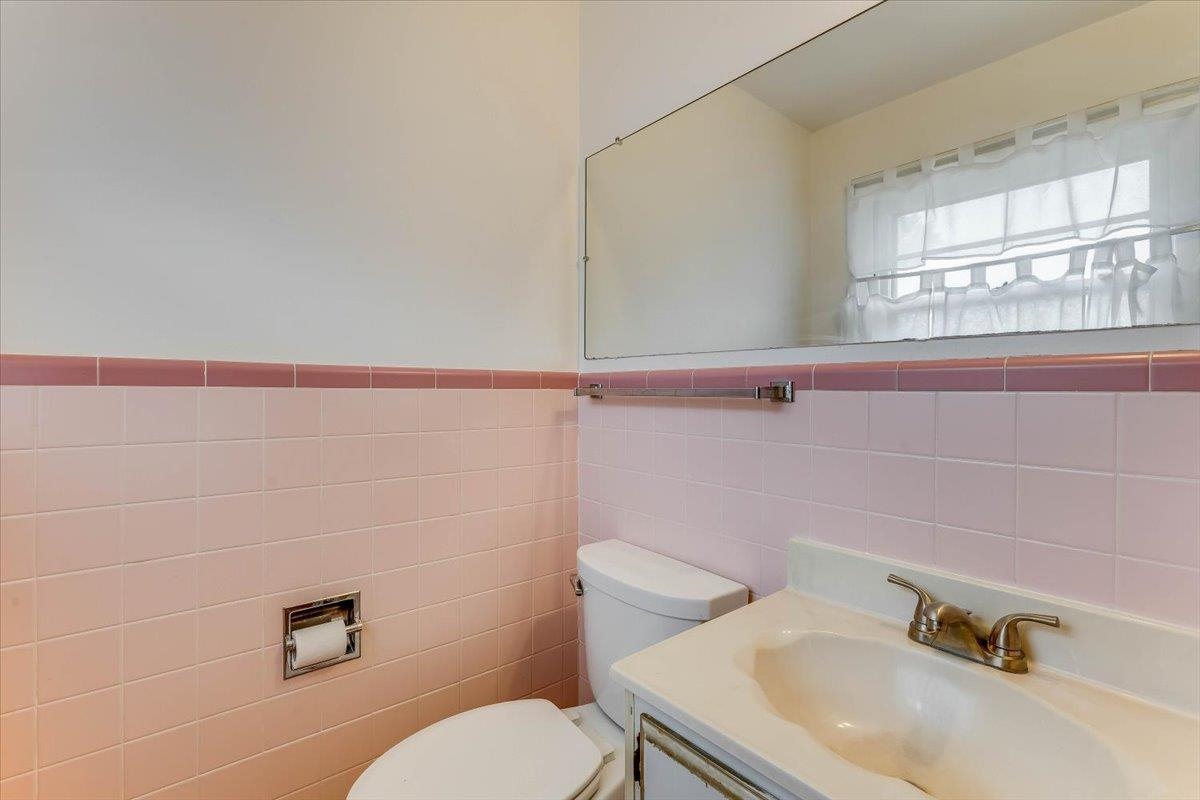 2225 W 25th St N Property Photo 27
