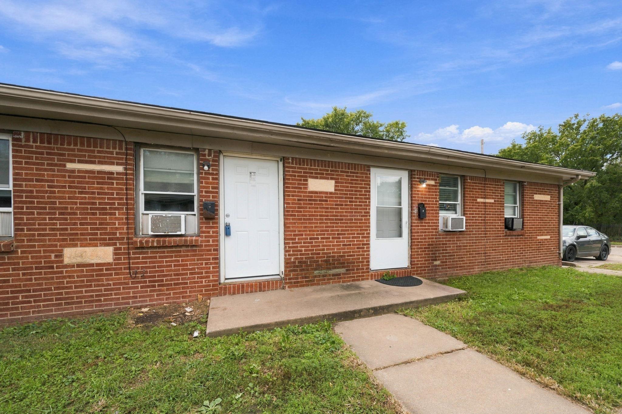 1312 N Piatt Avenue Property Photo 2