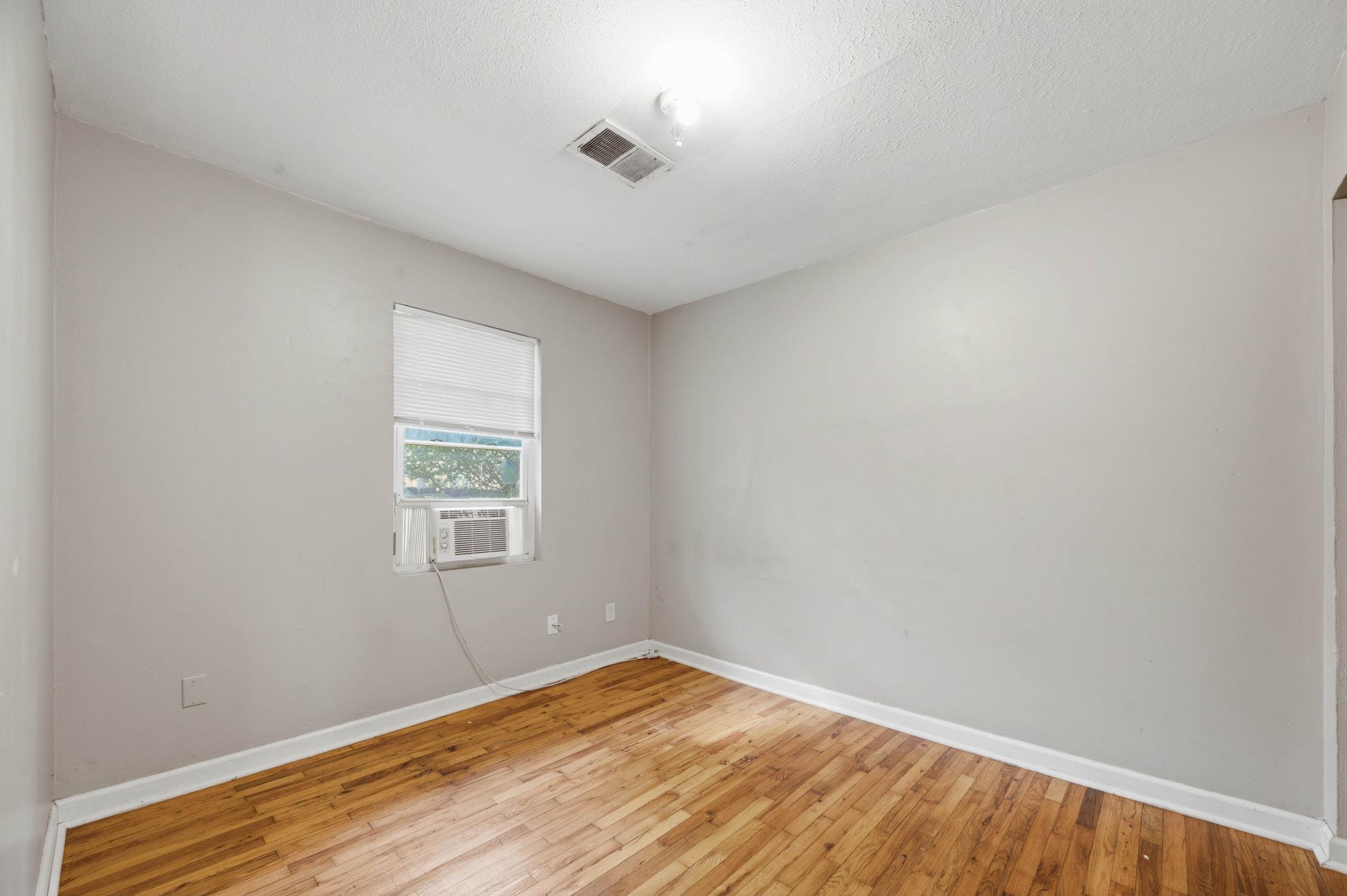 1312 N Piatt Avenue Property Photo 29