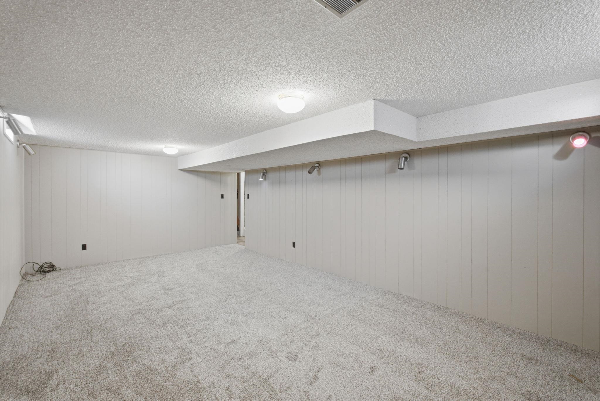 8 N Breeze Ct Property Photo 22