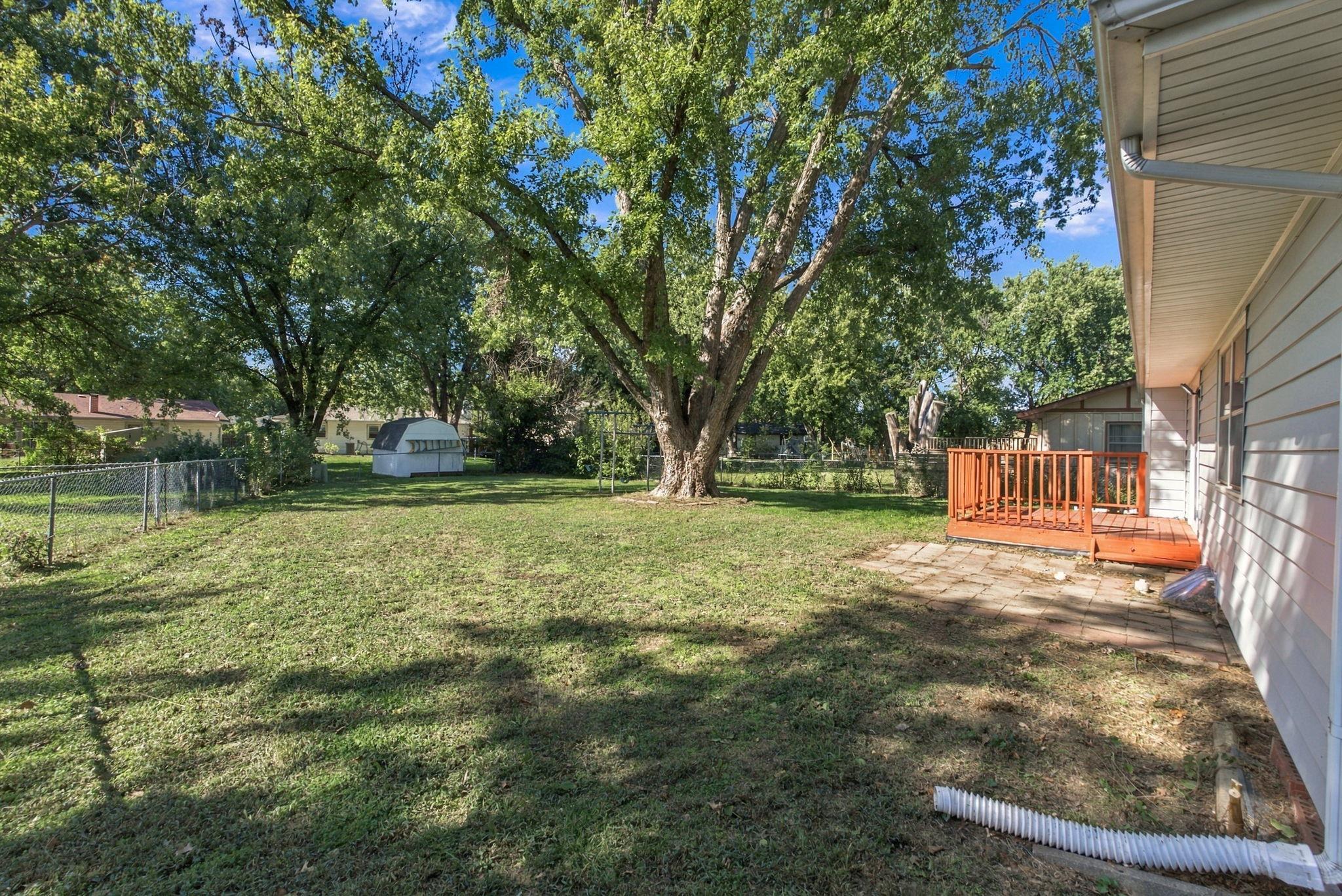 8 N Breeze Ct Property Photo 28