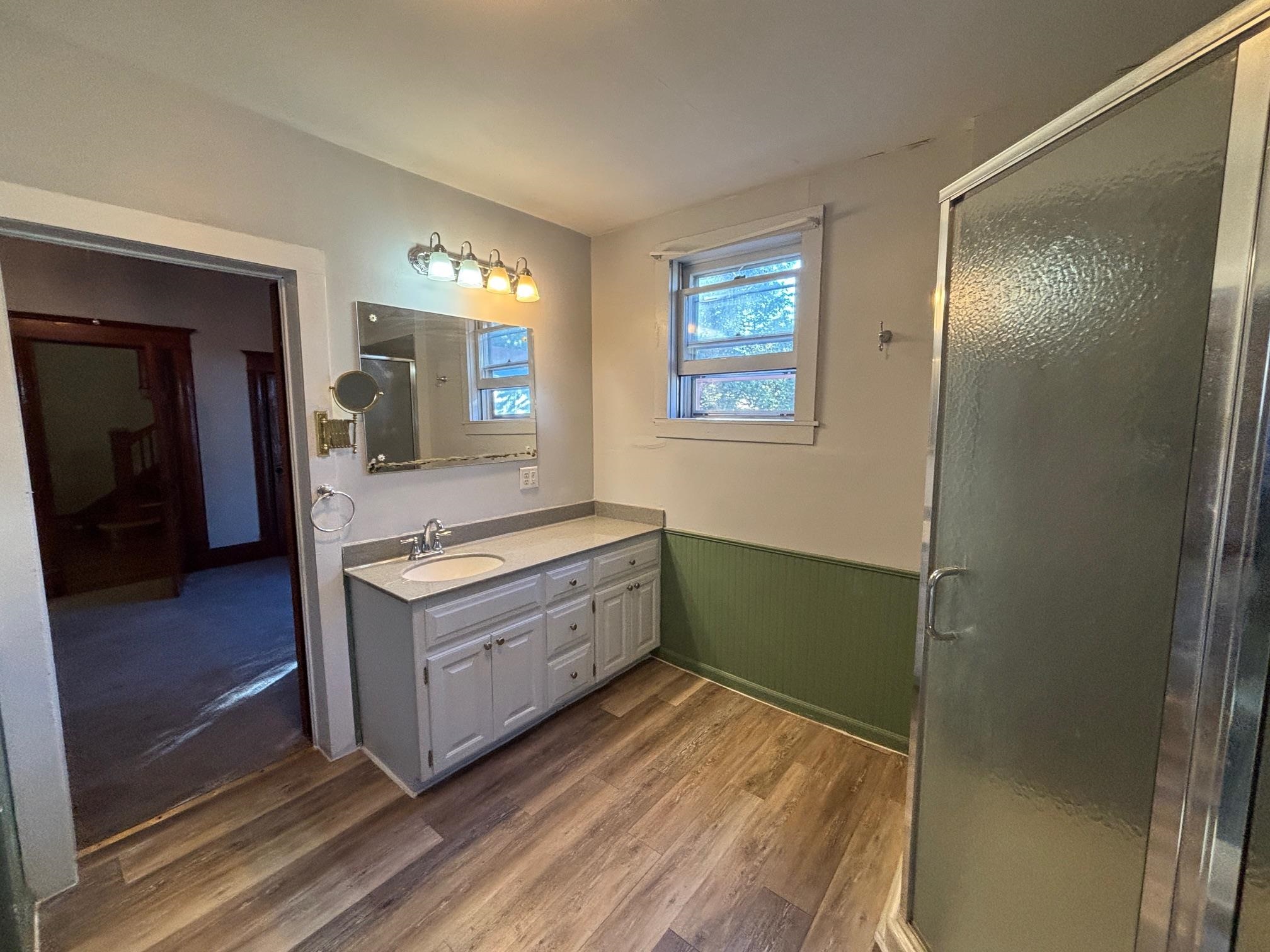 203 N Lee Property Photo 15