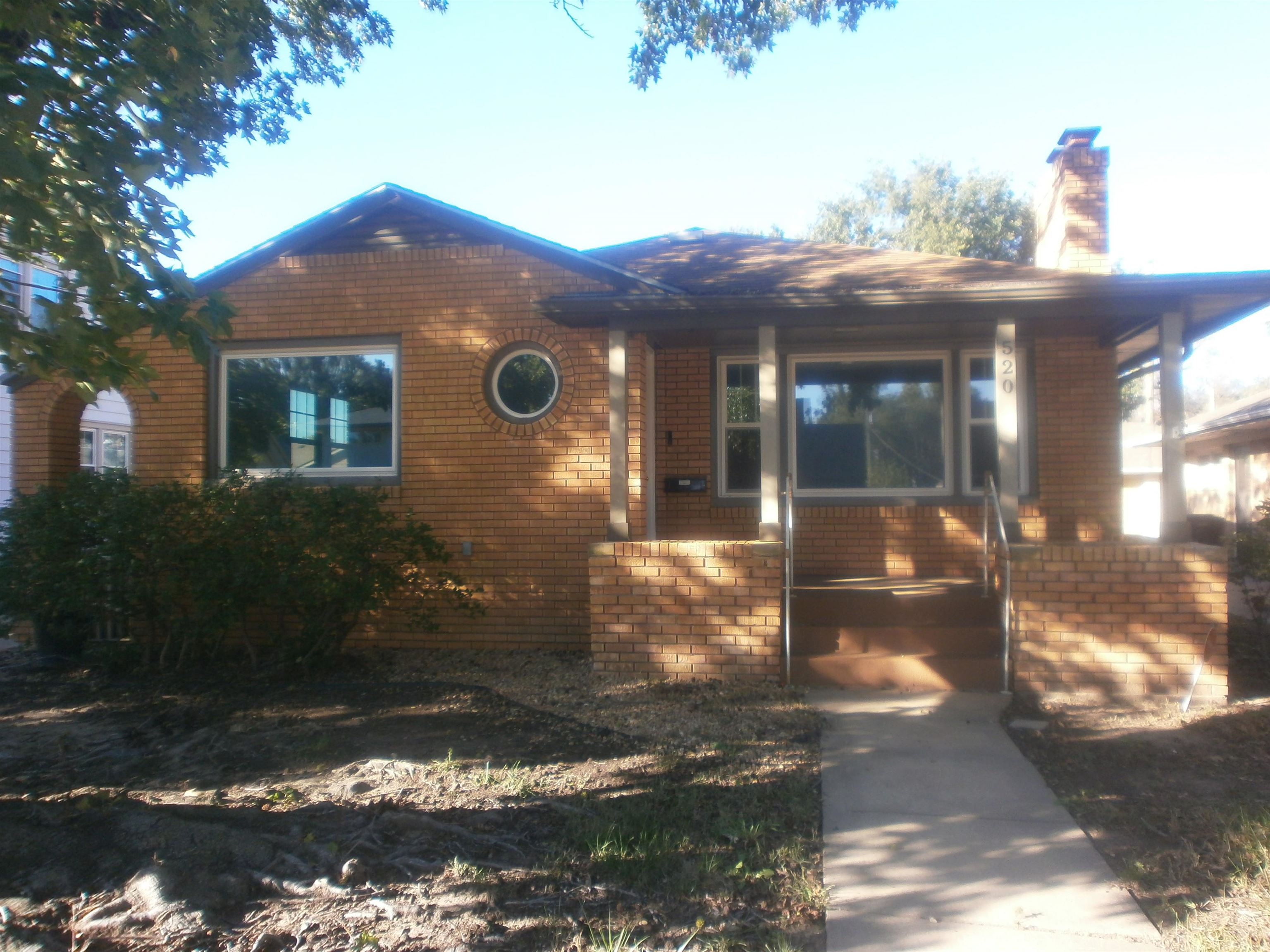 520 Sunset Dr Property Photo 1