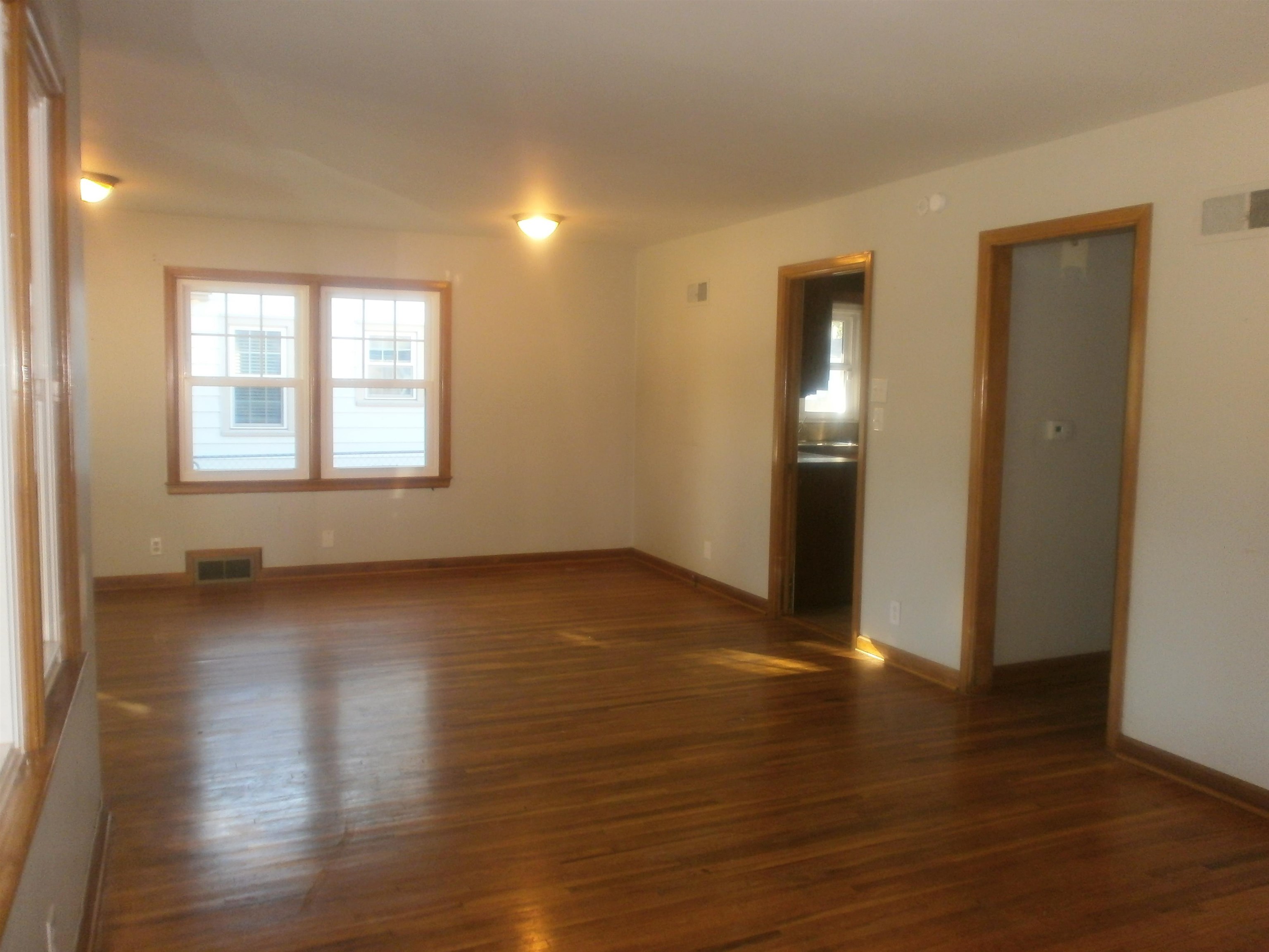 520 Sunset Dr Property Photo 5