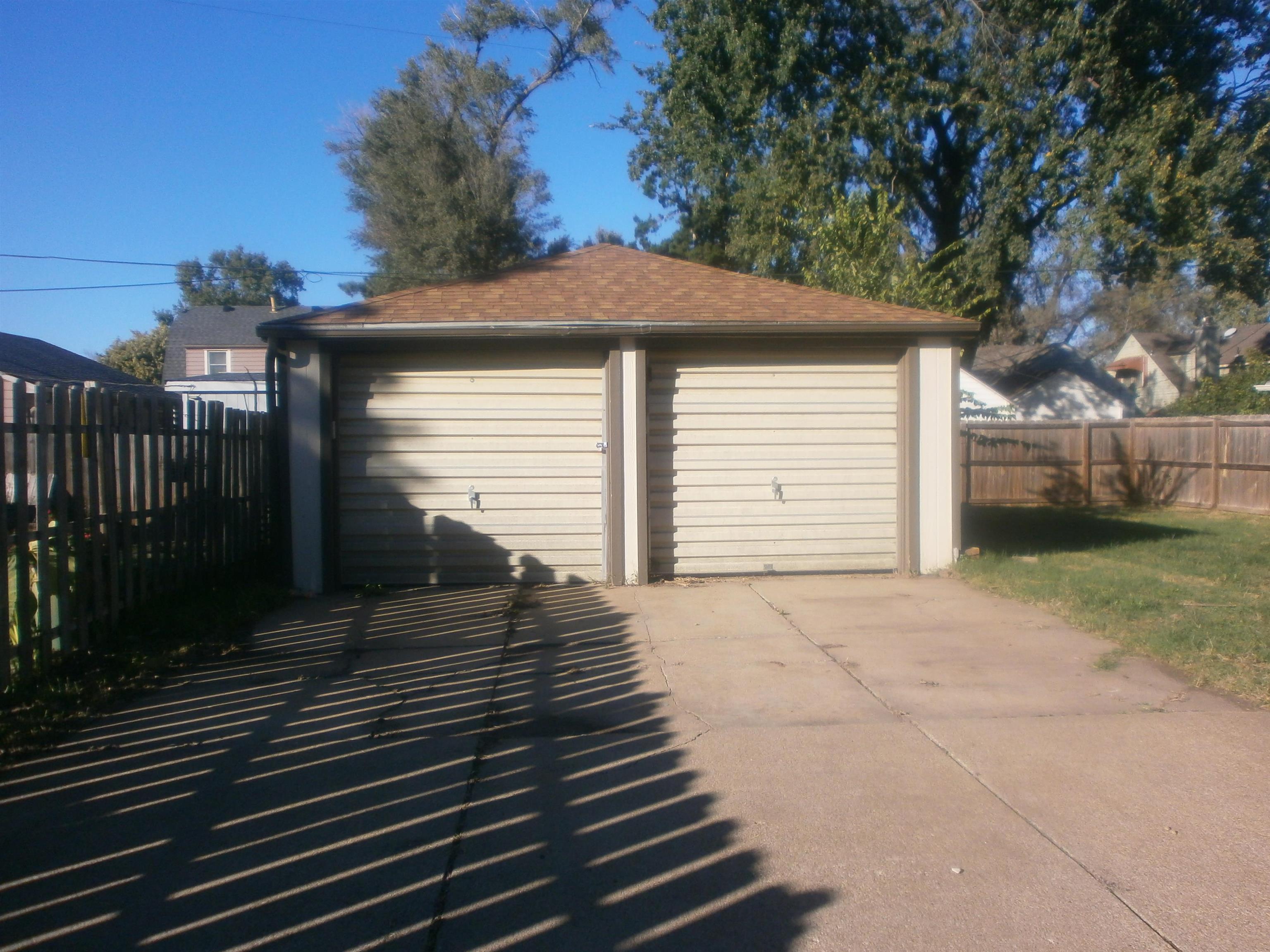520 Sunset Dr Property Photo 26