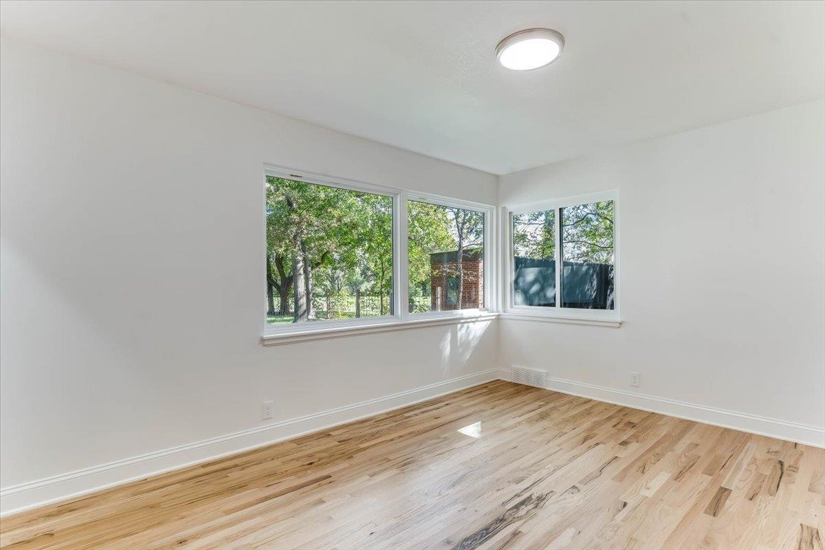 930 N Roosevelt Ave. Property Photo 21