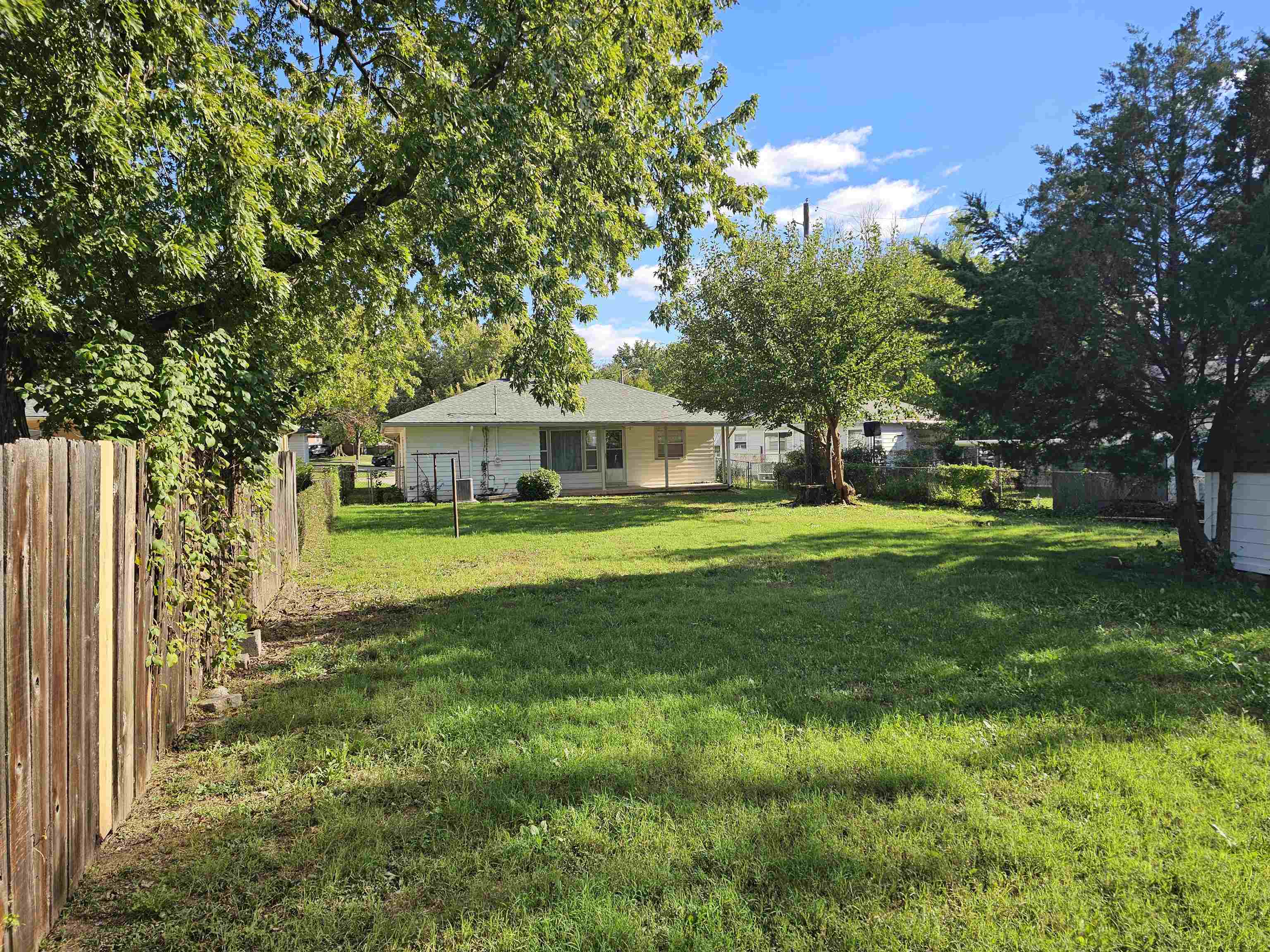 1643 S Rutan Ave Property Photo 16