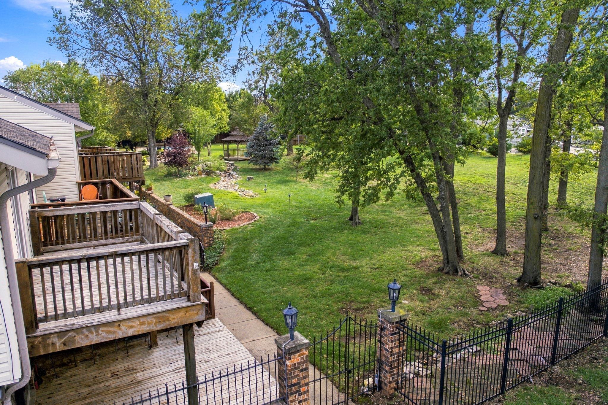 111 S Summit Property Photo 27