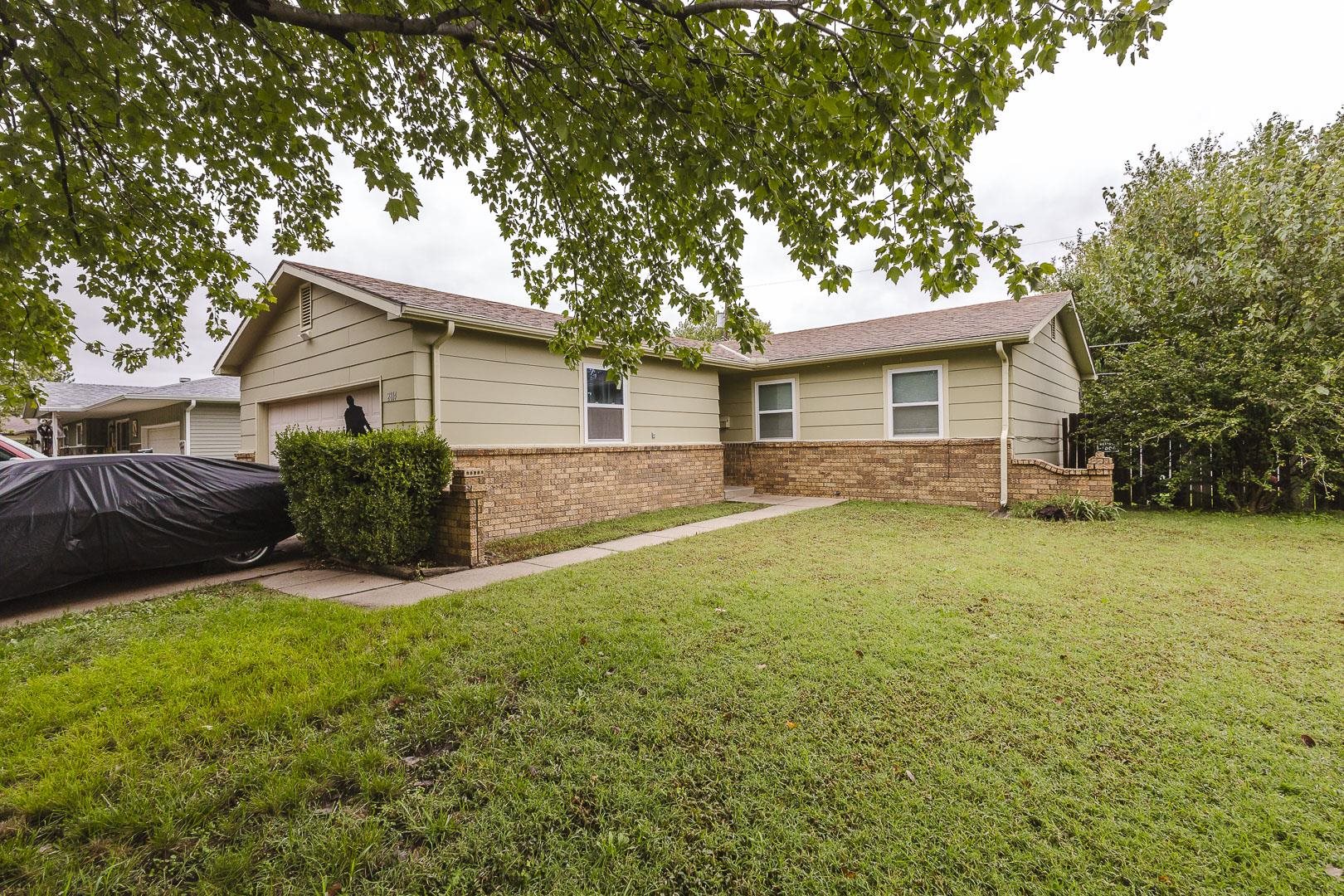 2814 S Chase Property Photo 1
