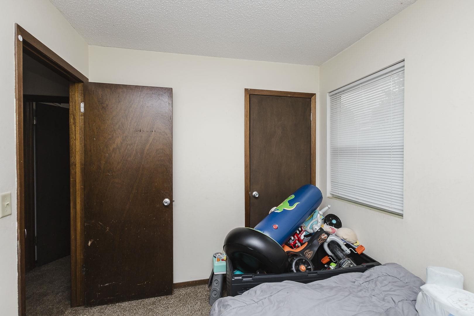 2814 S Chase Property Photo 18