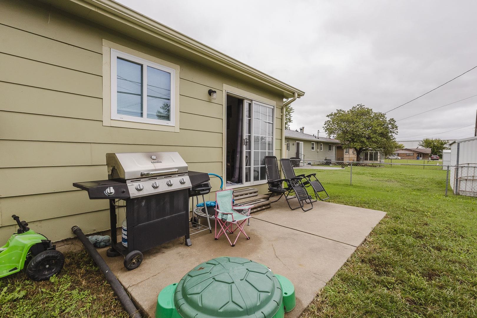 2814 S Chase Property Photo 31
