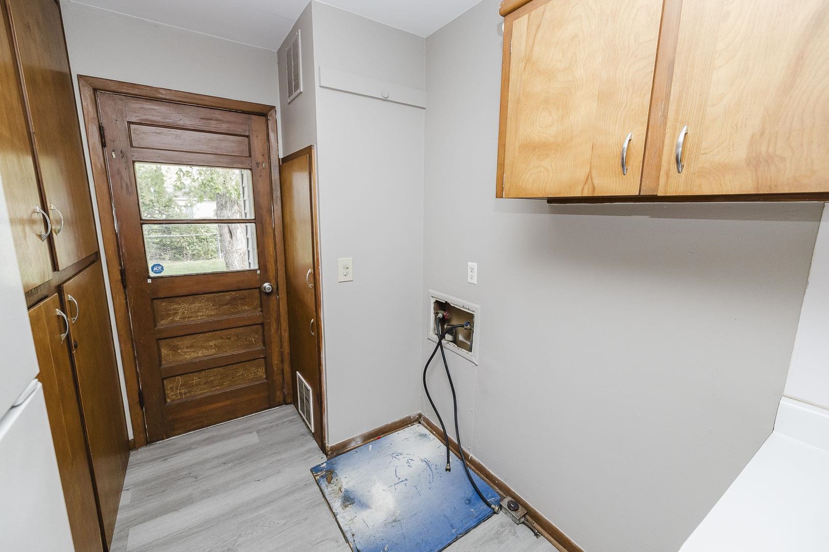 2422 W Jewell Property Photo 10