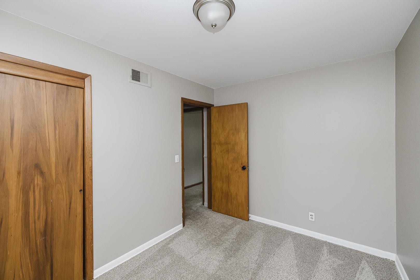 2422 W Jewell Property Photo 19