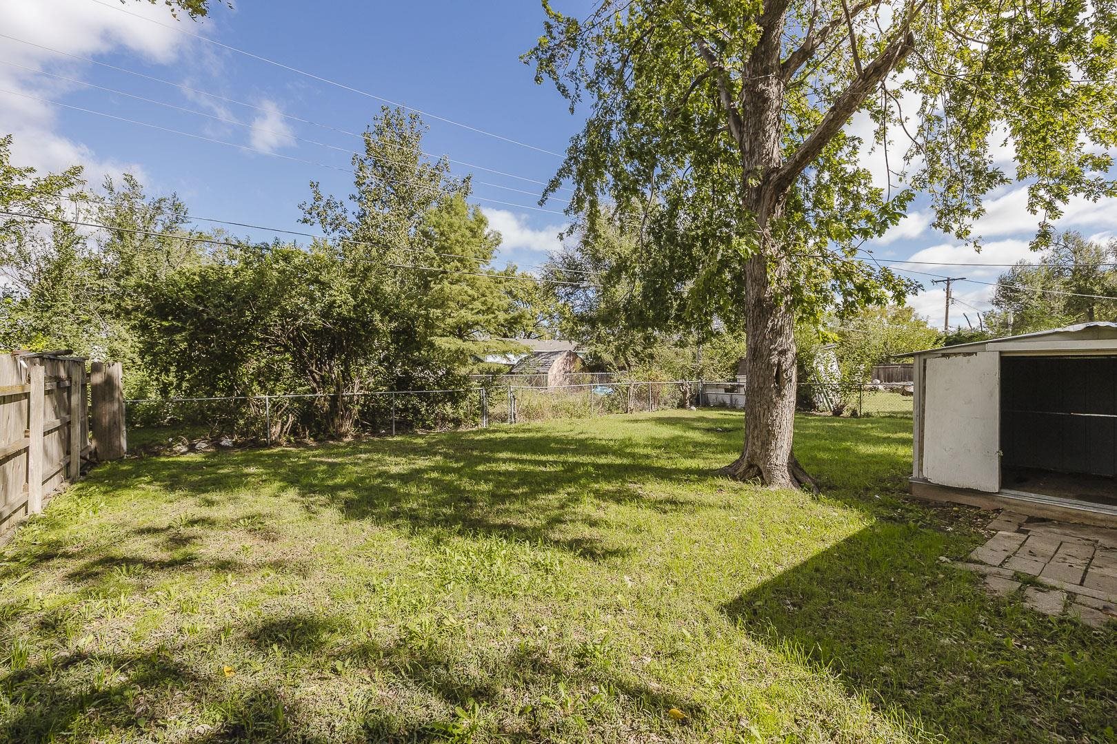 2422 W Jewell Property Photo 22