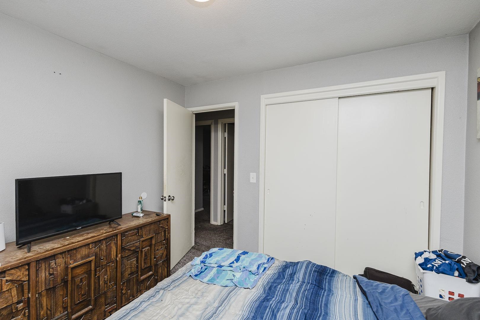 1419 W Brady Property Photo 12