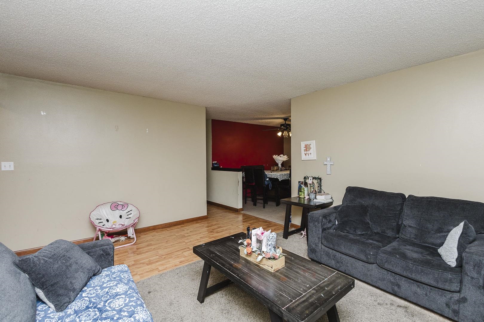 3039 S Richmond Property Photo 6