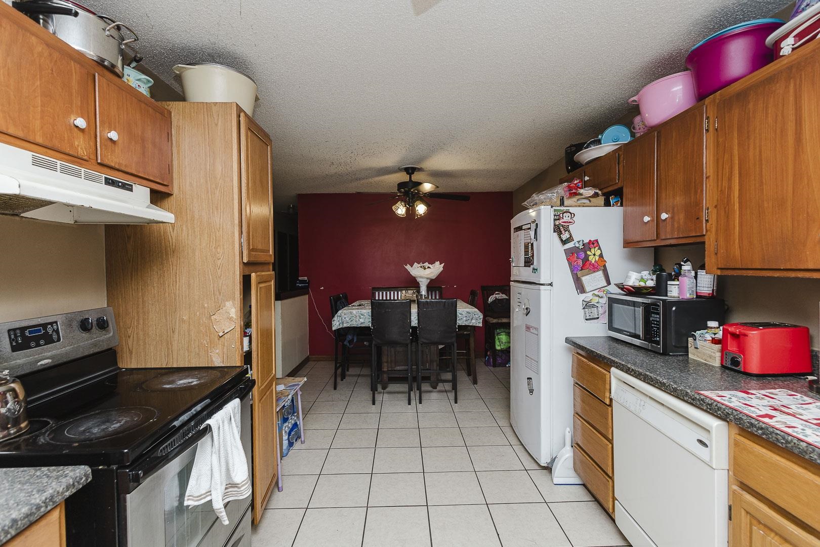 3039 S Richmond Property Photo 11