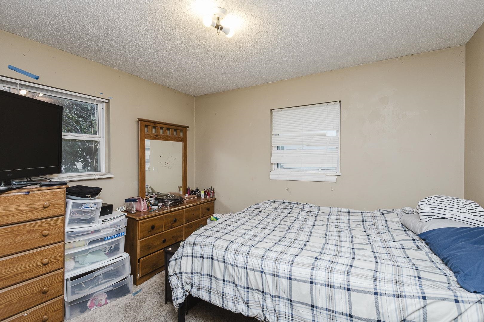 3039 S Richmond Property Photo 14