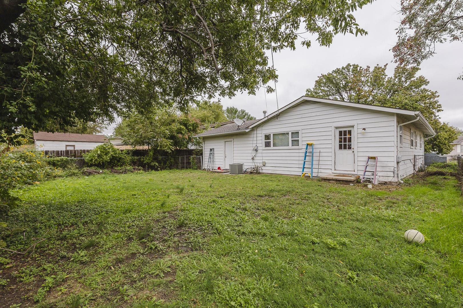 3039 S Richmond Property Photo 25