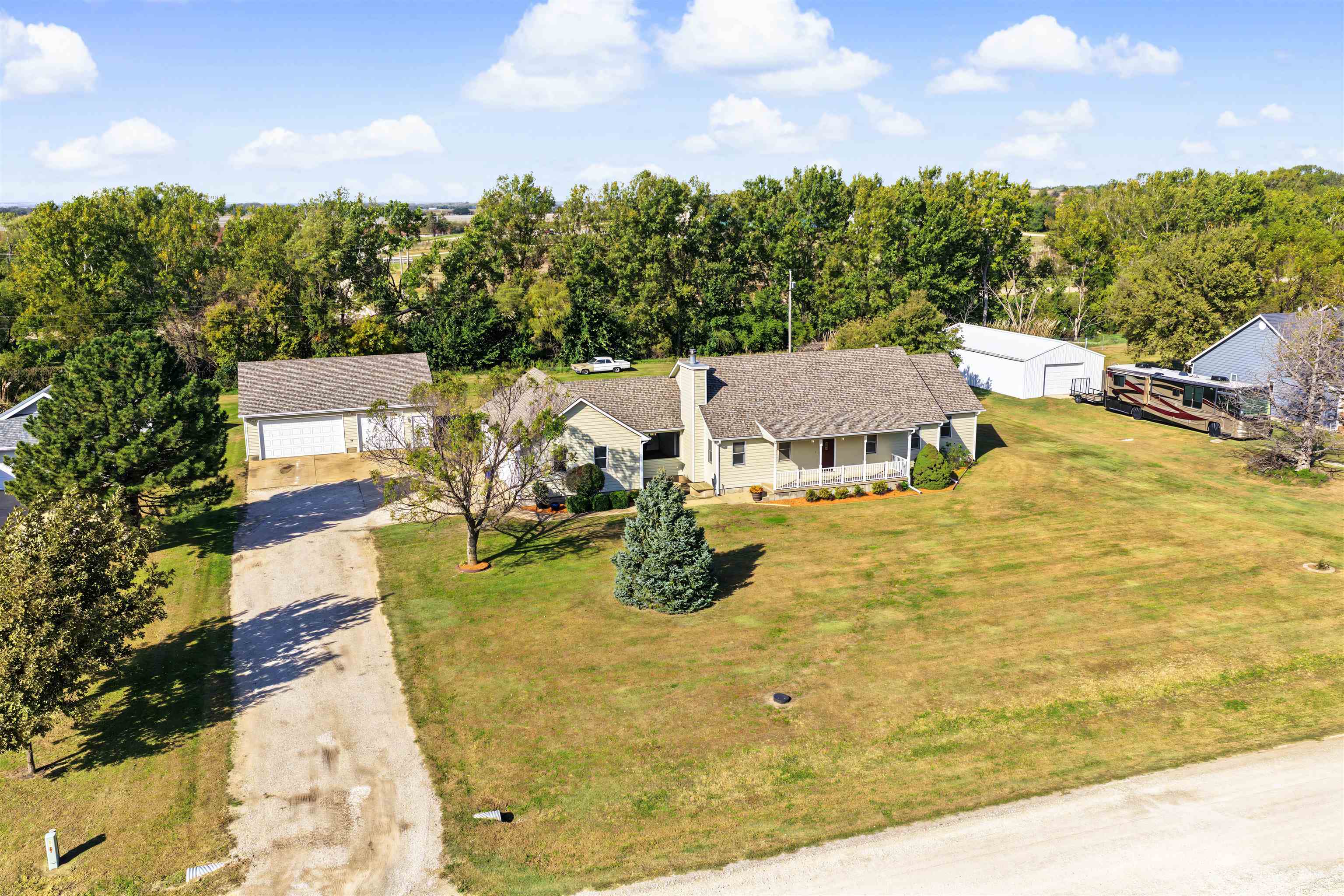 4395 N Sandy Ave Property Photo 1