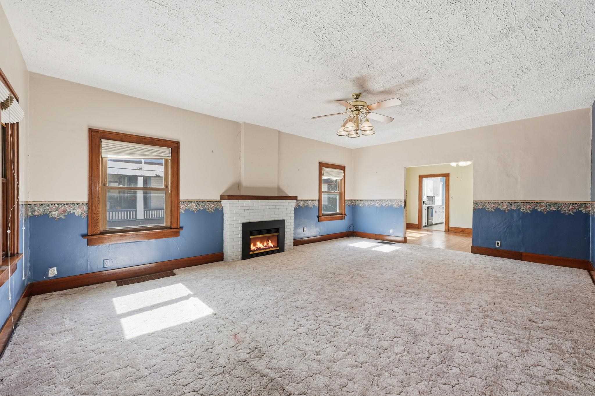 927 N Litchfield Property Photo 6
