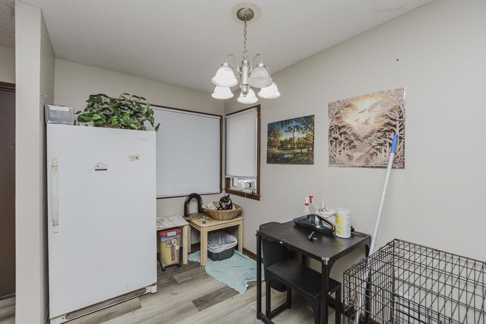 106 S Ward Property Photo 8