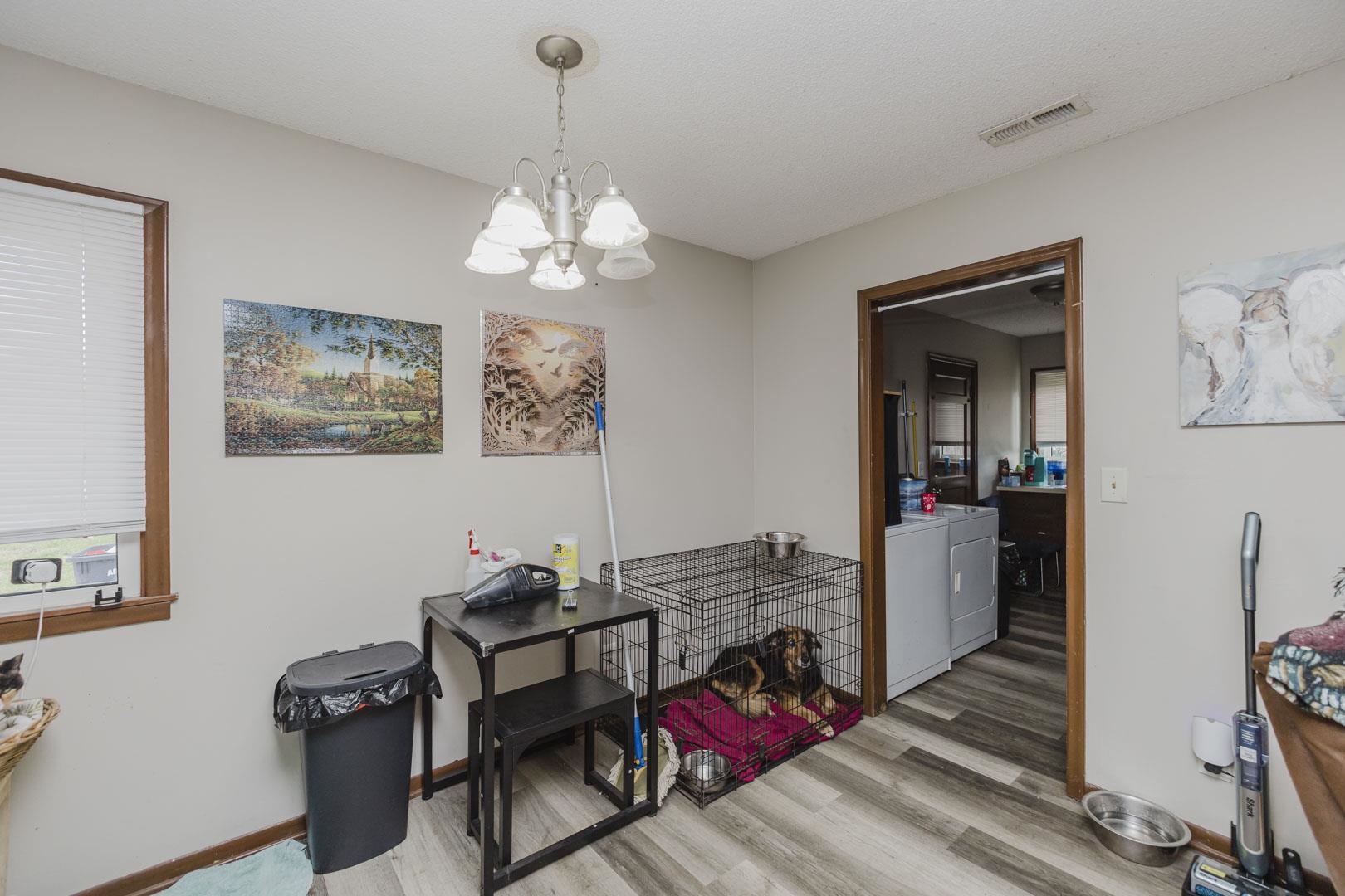 106 S Ward Property Photo 9