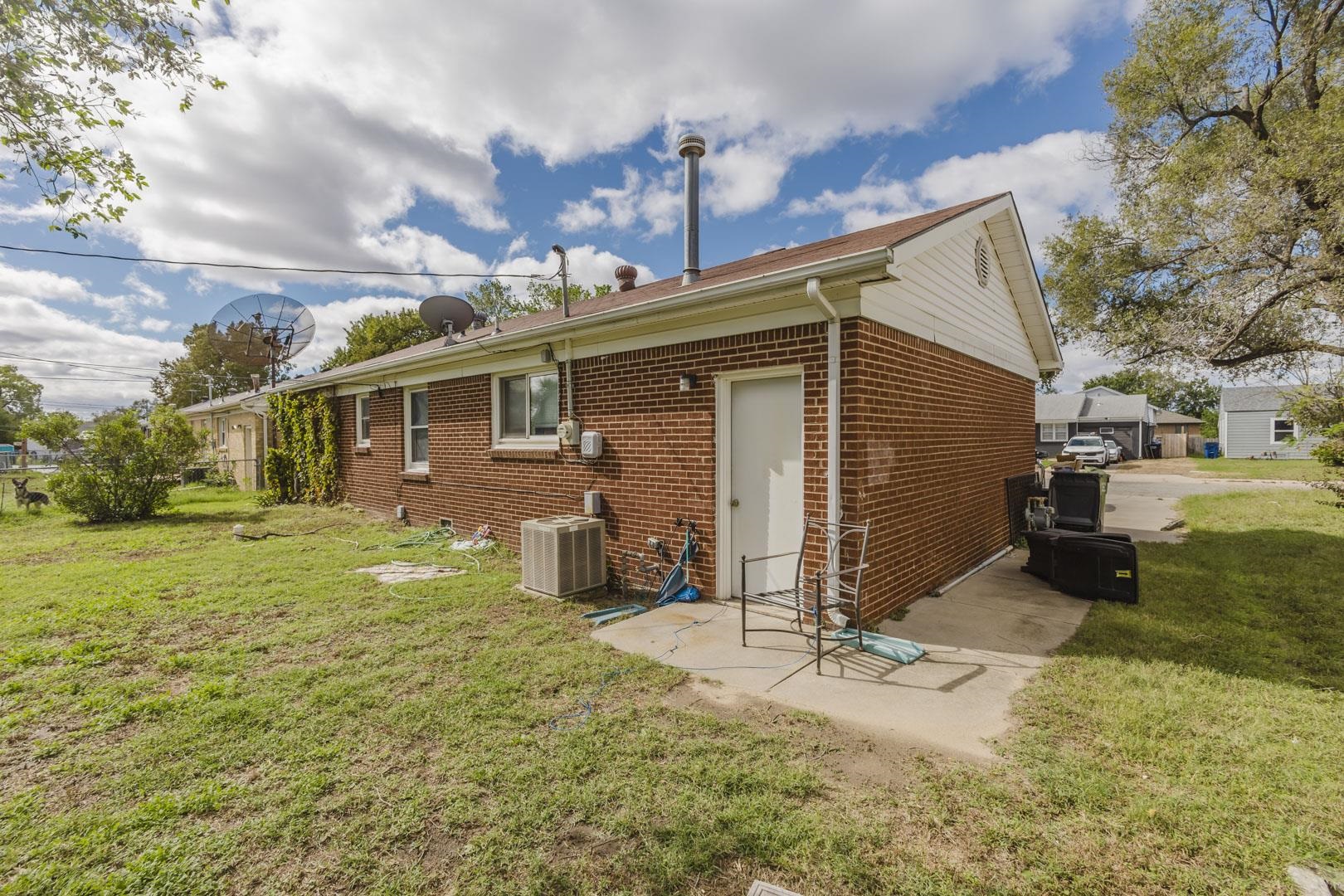 106 S Ward Property Photo 30