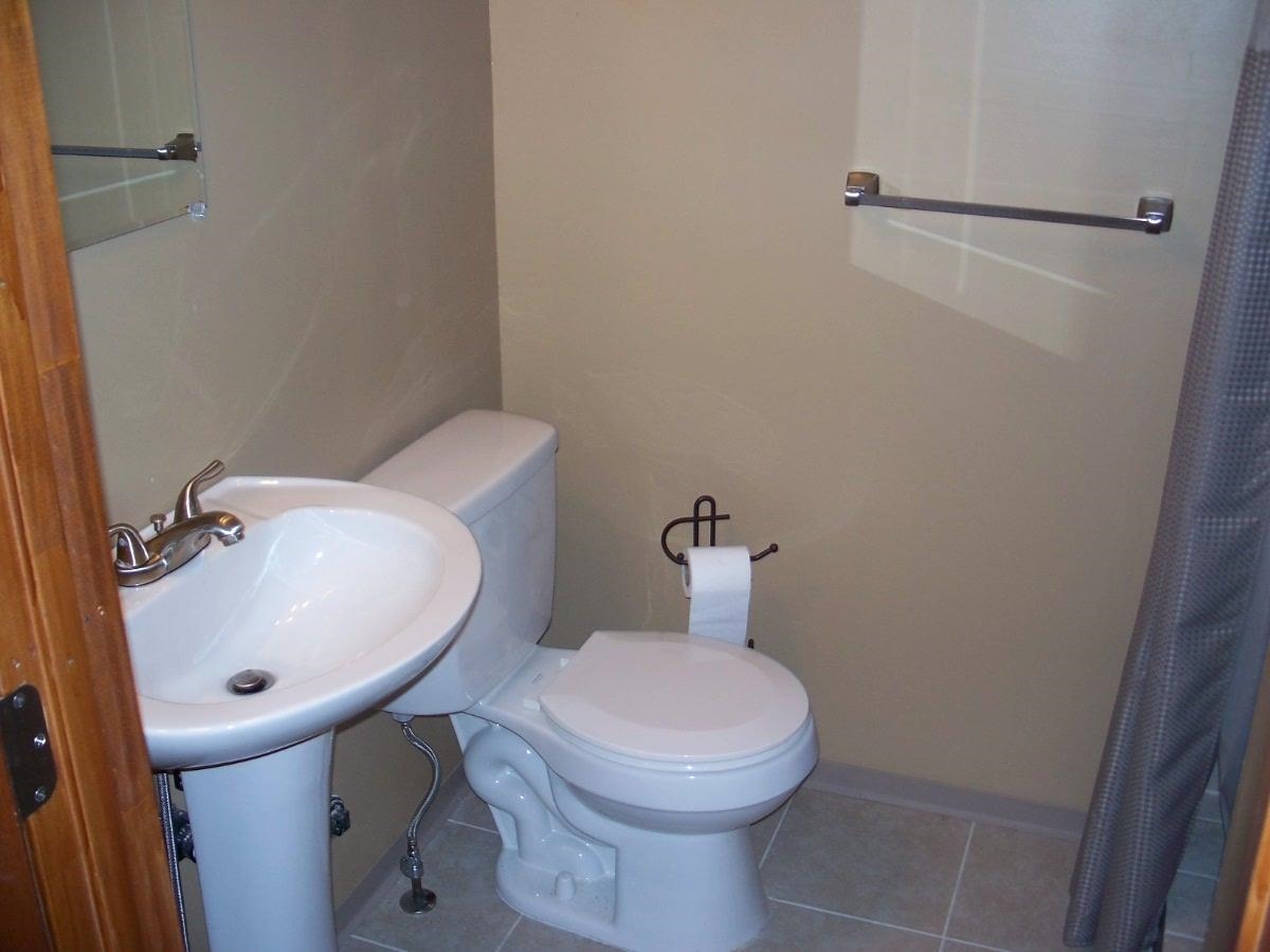 1933 W Dallas Property Photo 11