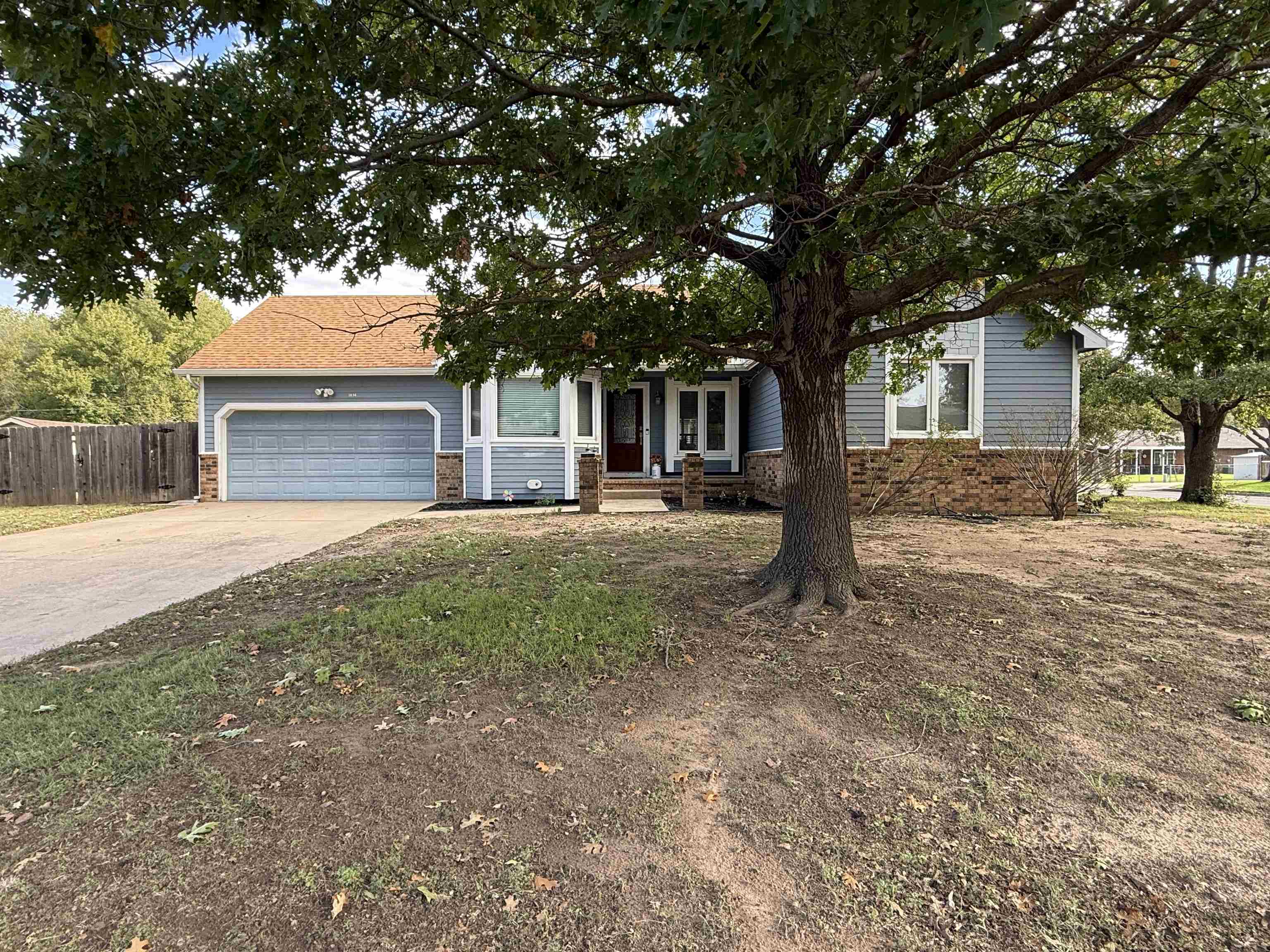 1834 N Tony Ln Property Photo 1