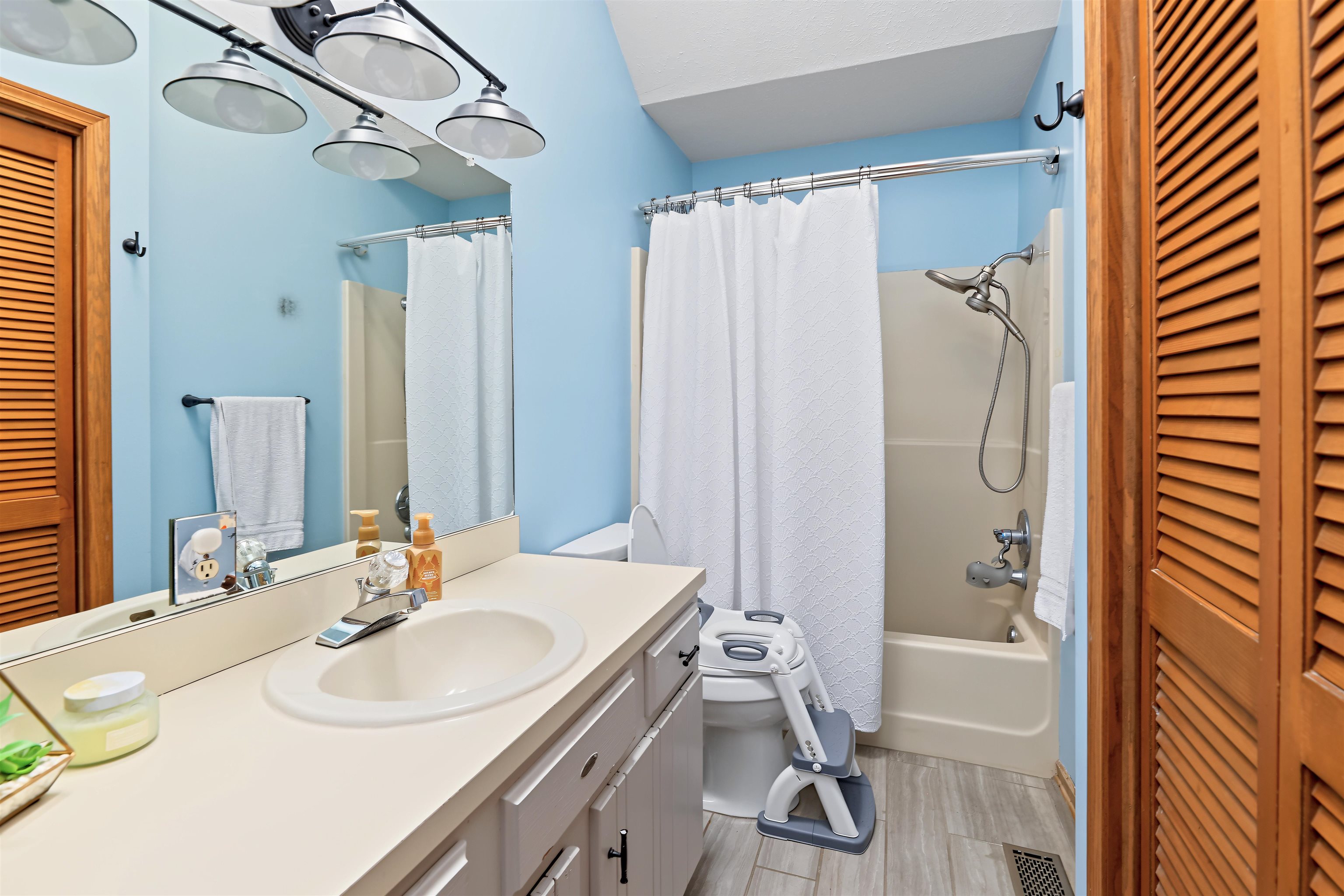 1834 N Tony Ln Property Photo 22
