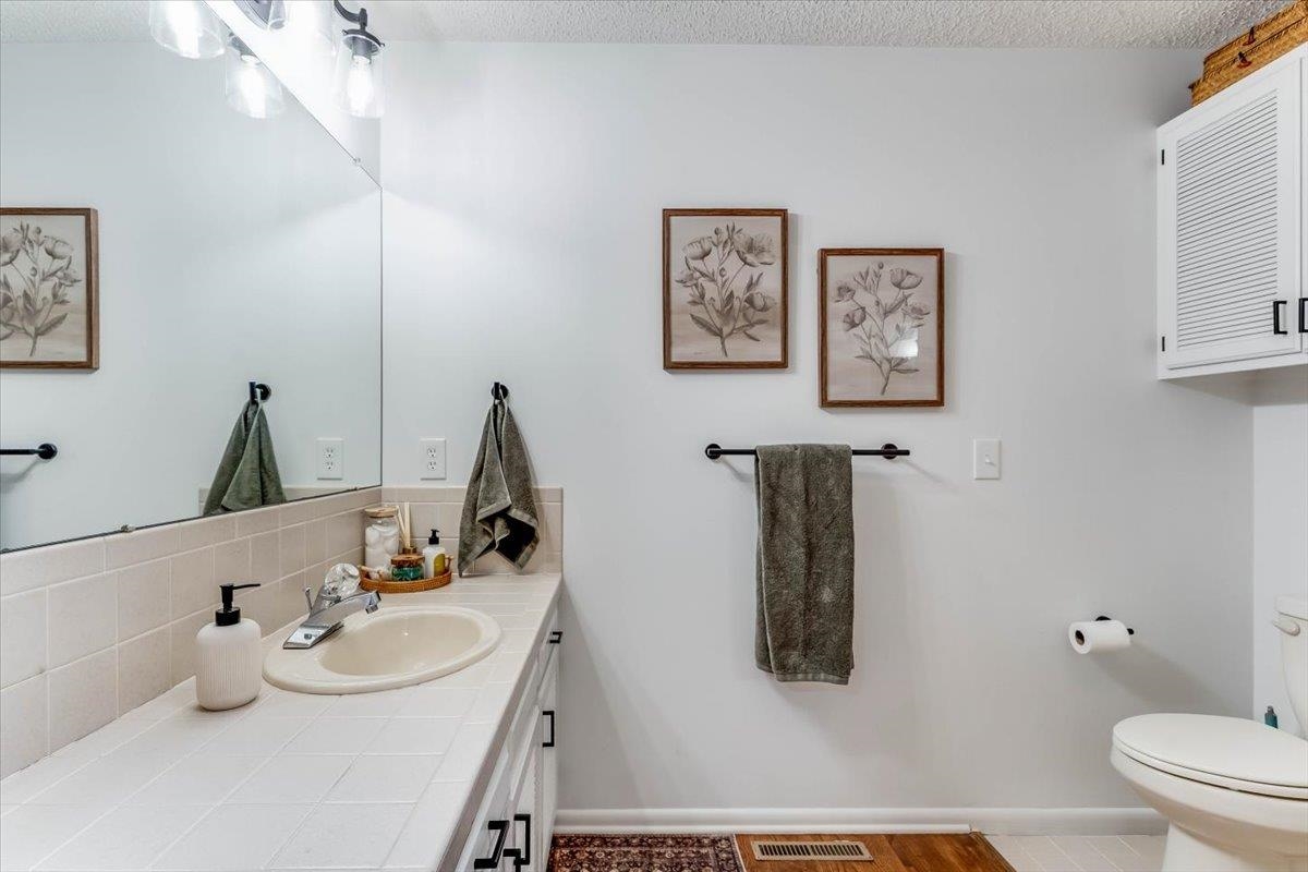 203 S Milstead Property Photo 25