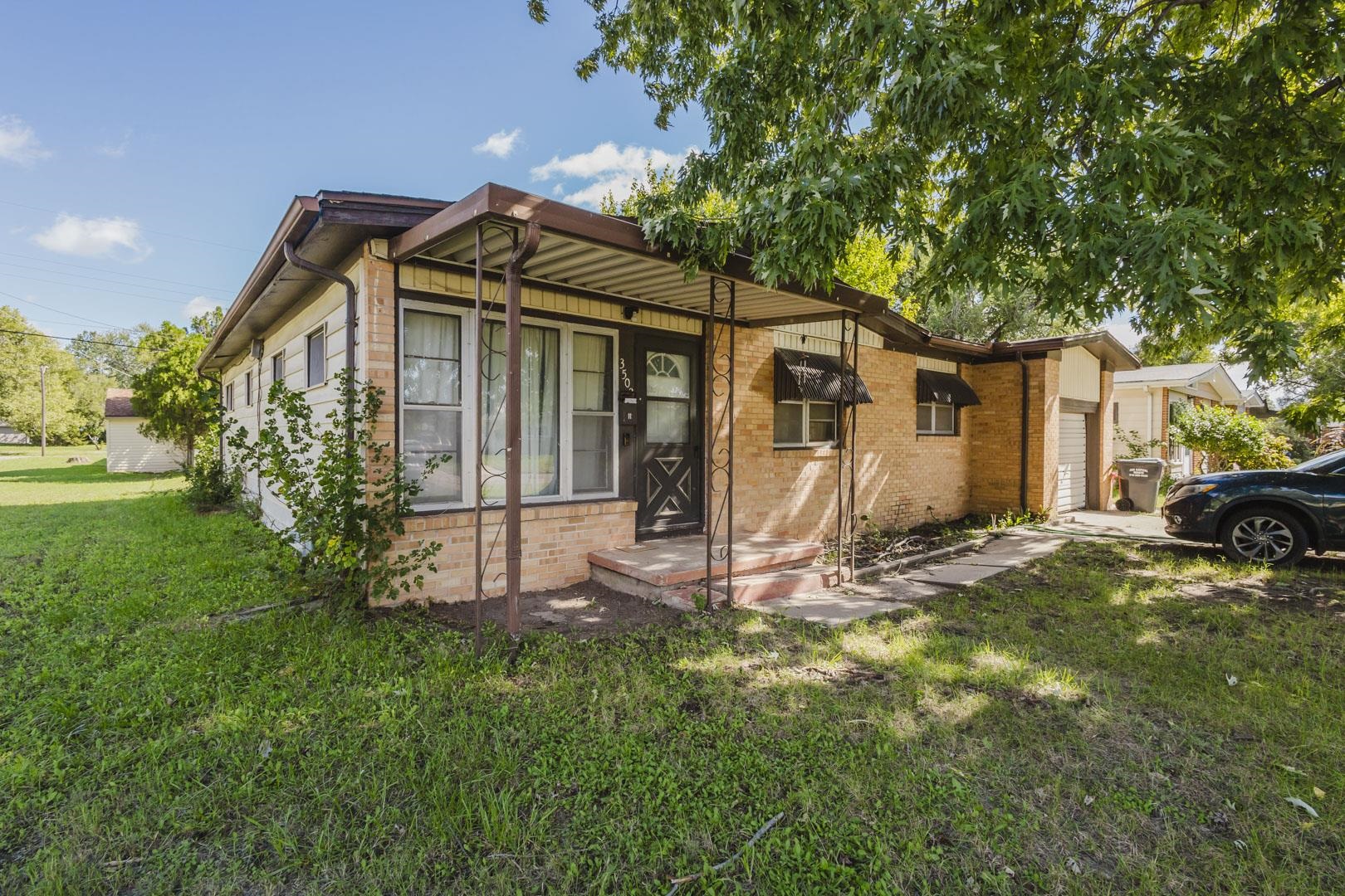 3502 S Euclid Property Photo 1