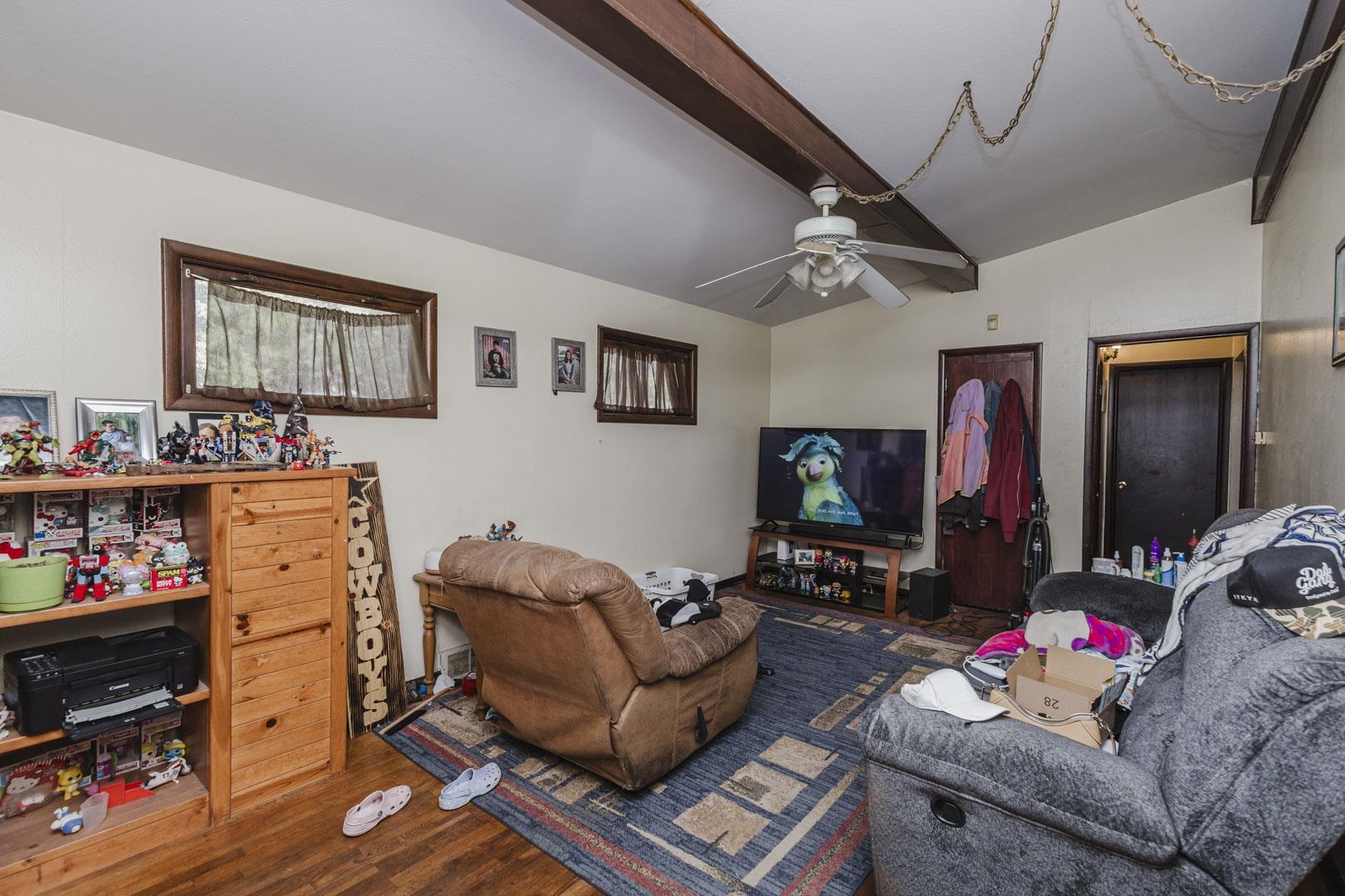 3502 S Euclid Property Photo 4