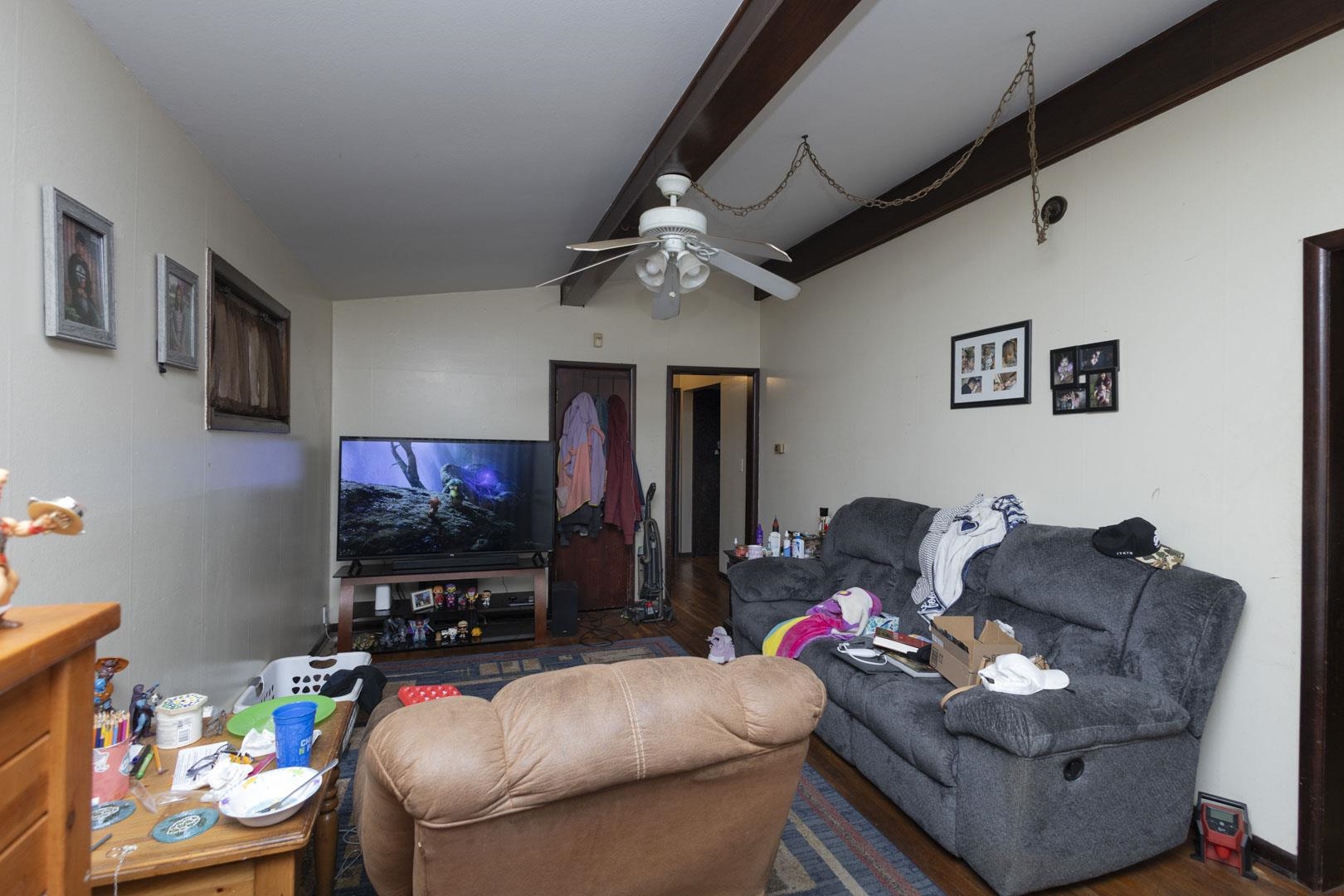 3502 S Euclid Property Photo 5