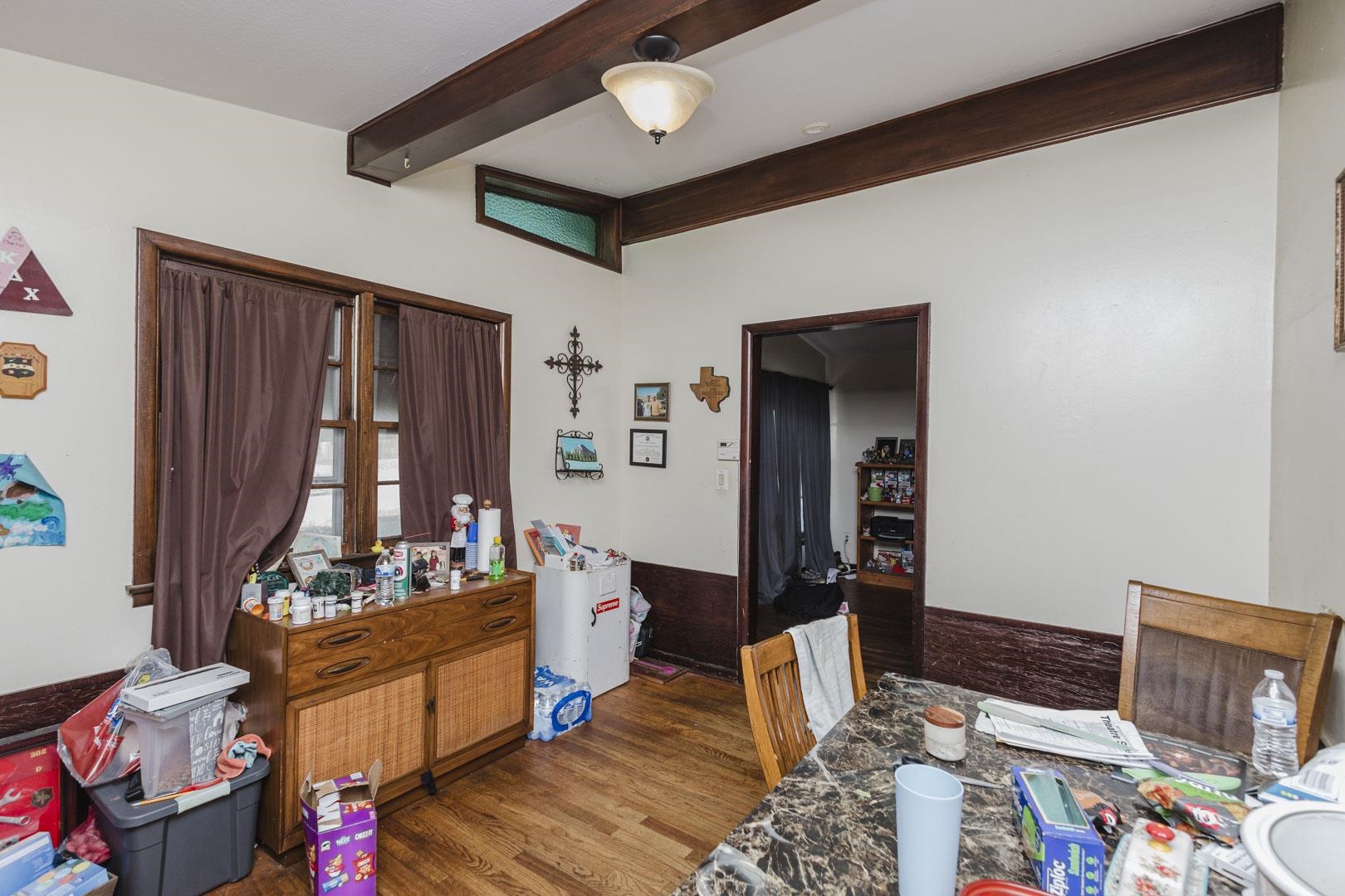 3502 S Euclid Property Photo 9
