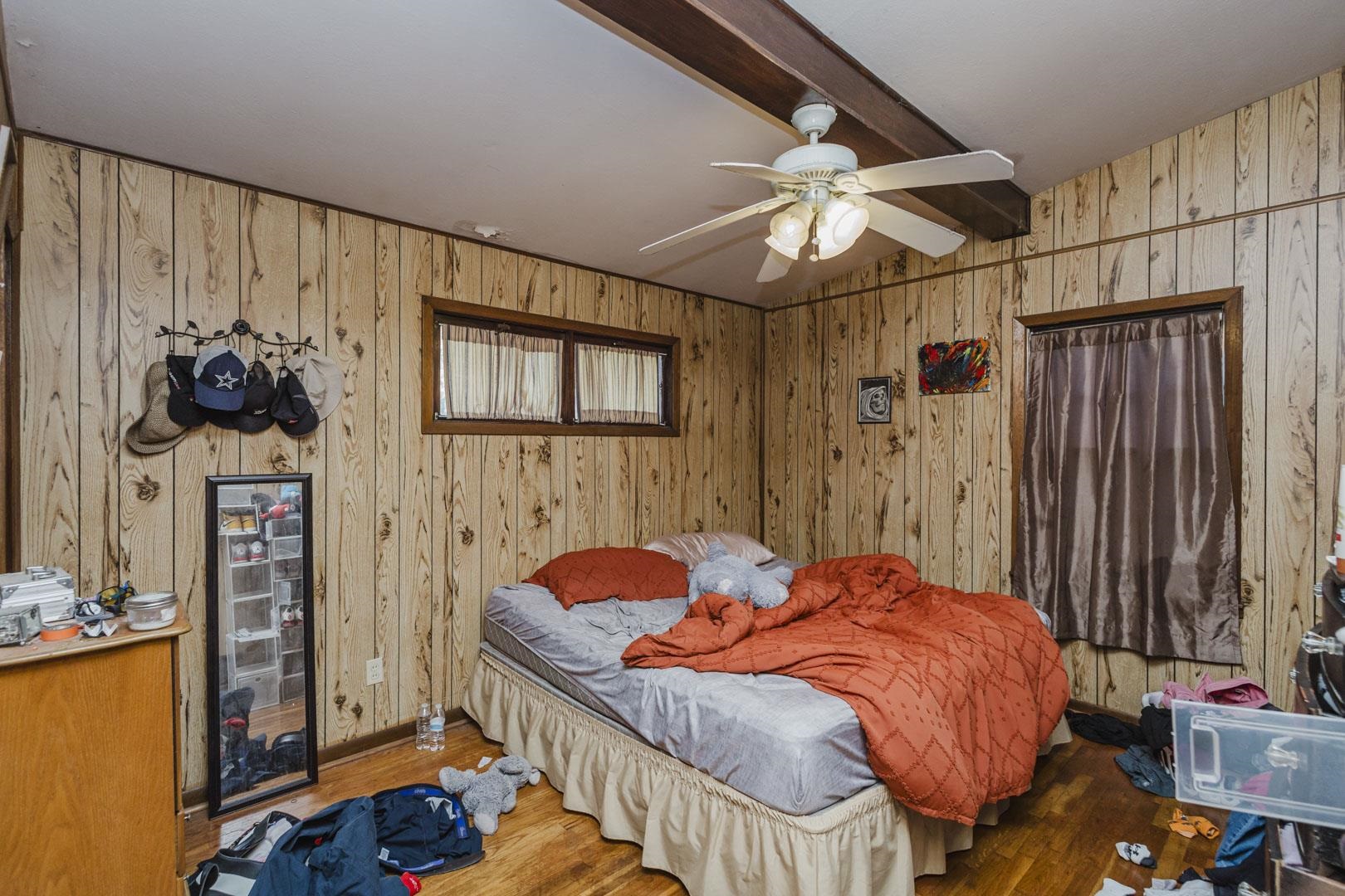 3502 S Euclid Property Photo 12