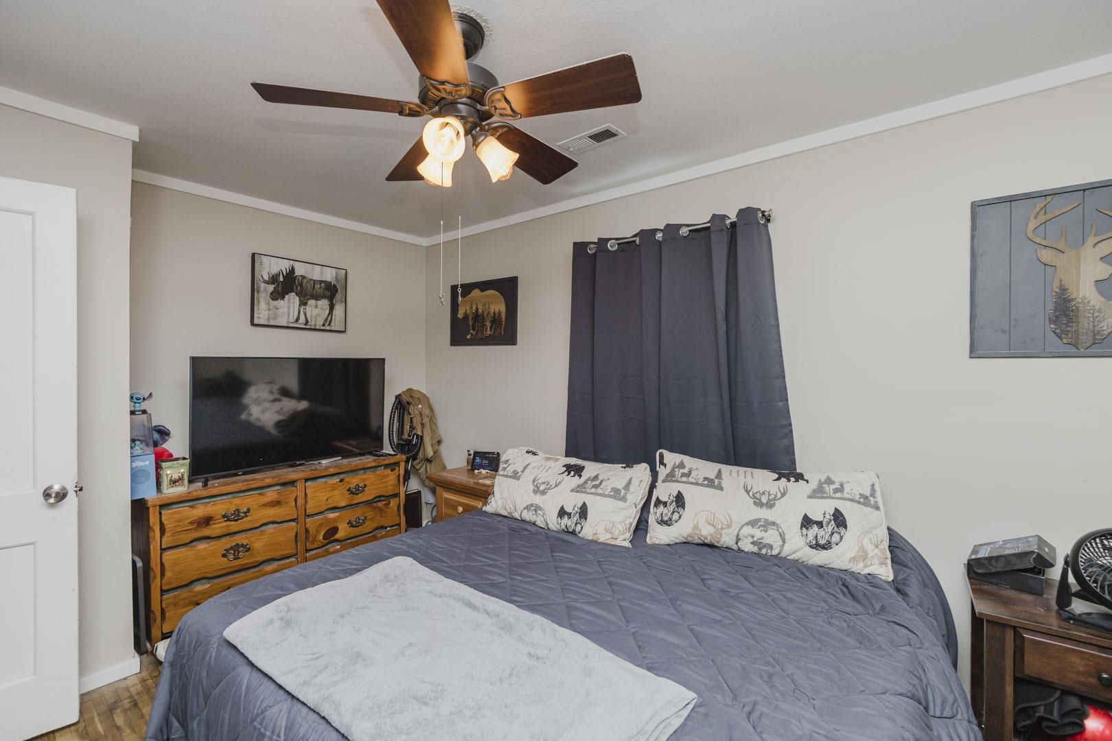 1821 S Ridgewood Property Photo 14