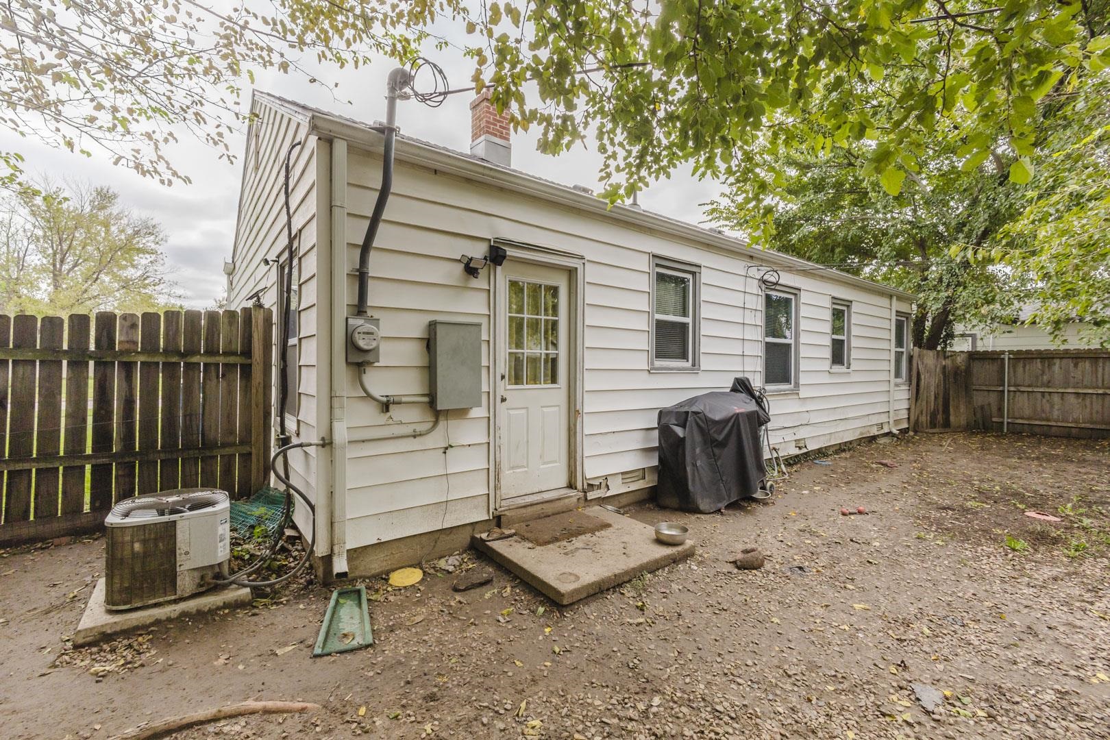 1821 S Ridgewood Property Photo 22